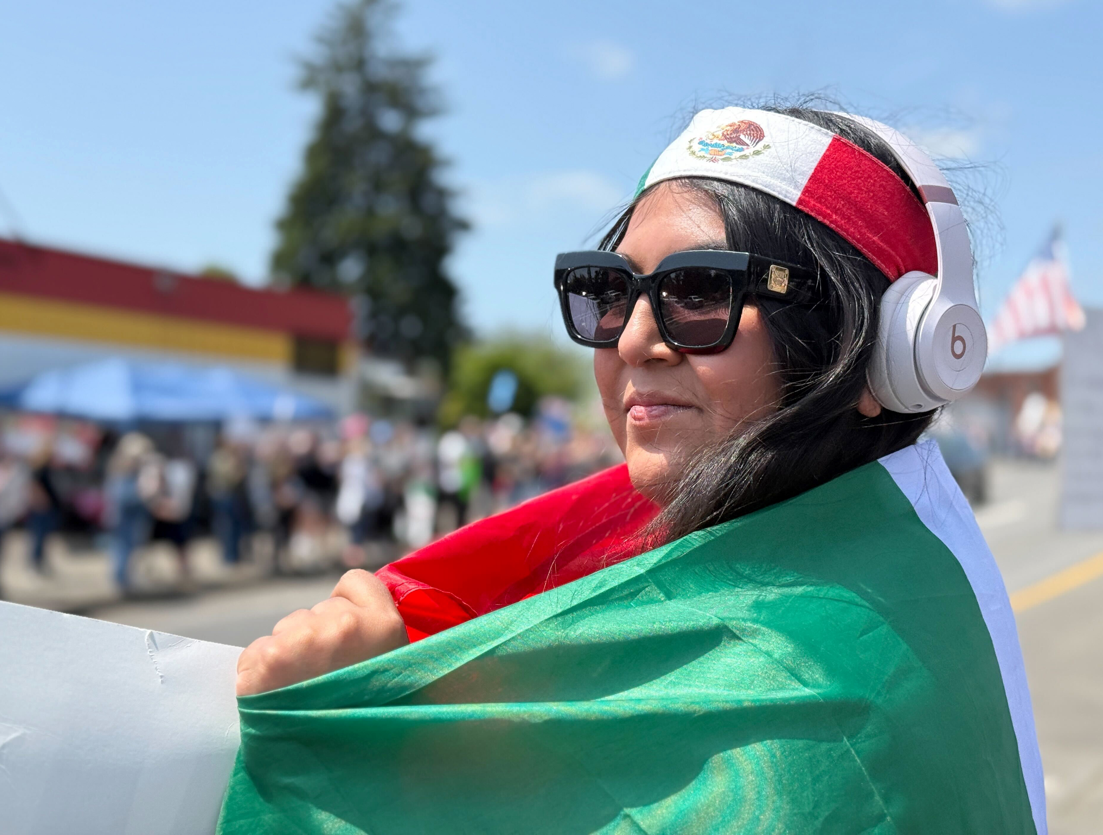 ‘No Kings’ rallies draw thousands across the Pacific Northwest - OPB
