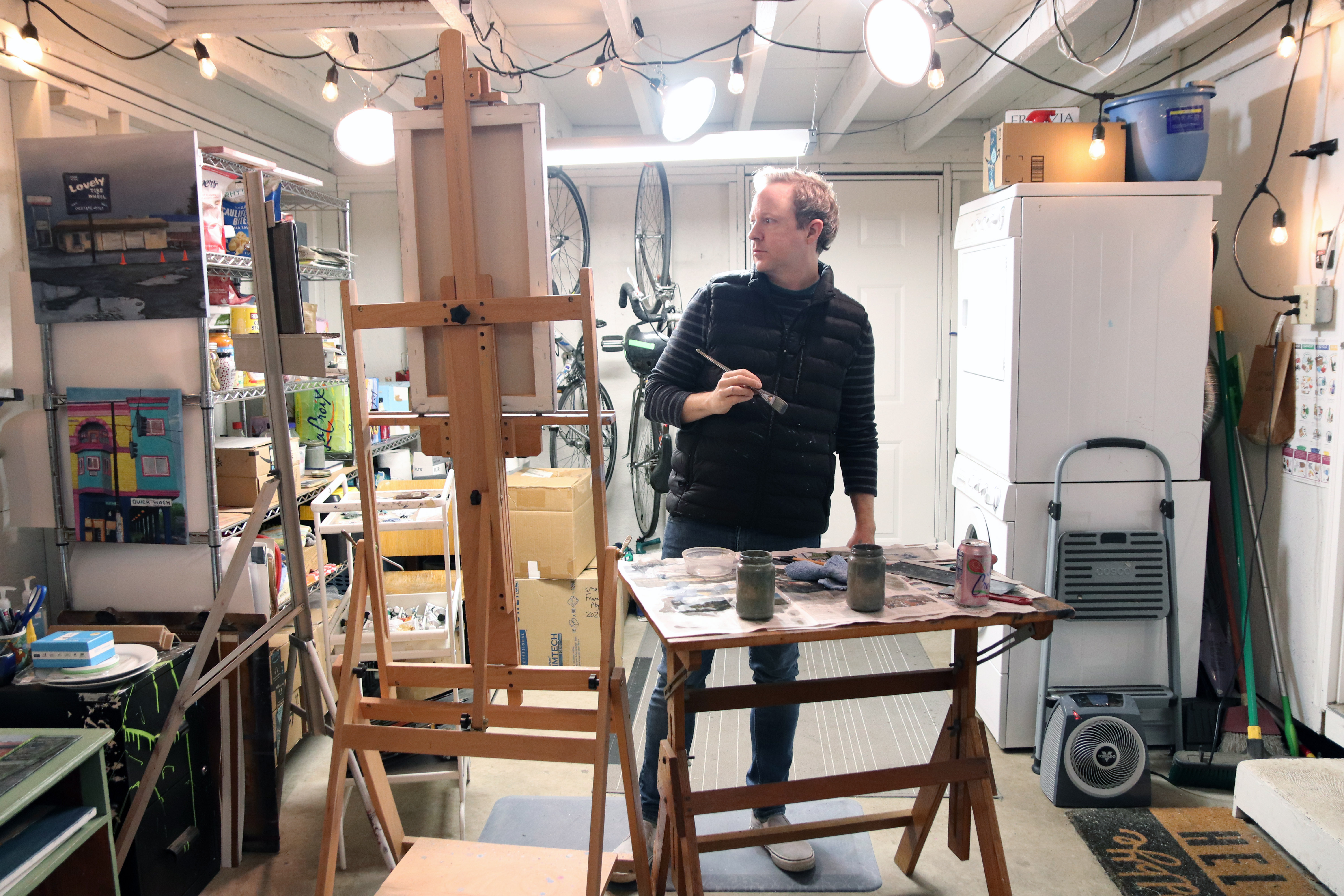 Oregon painter Josh Gates captures communities on canvas - OPB