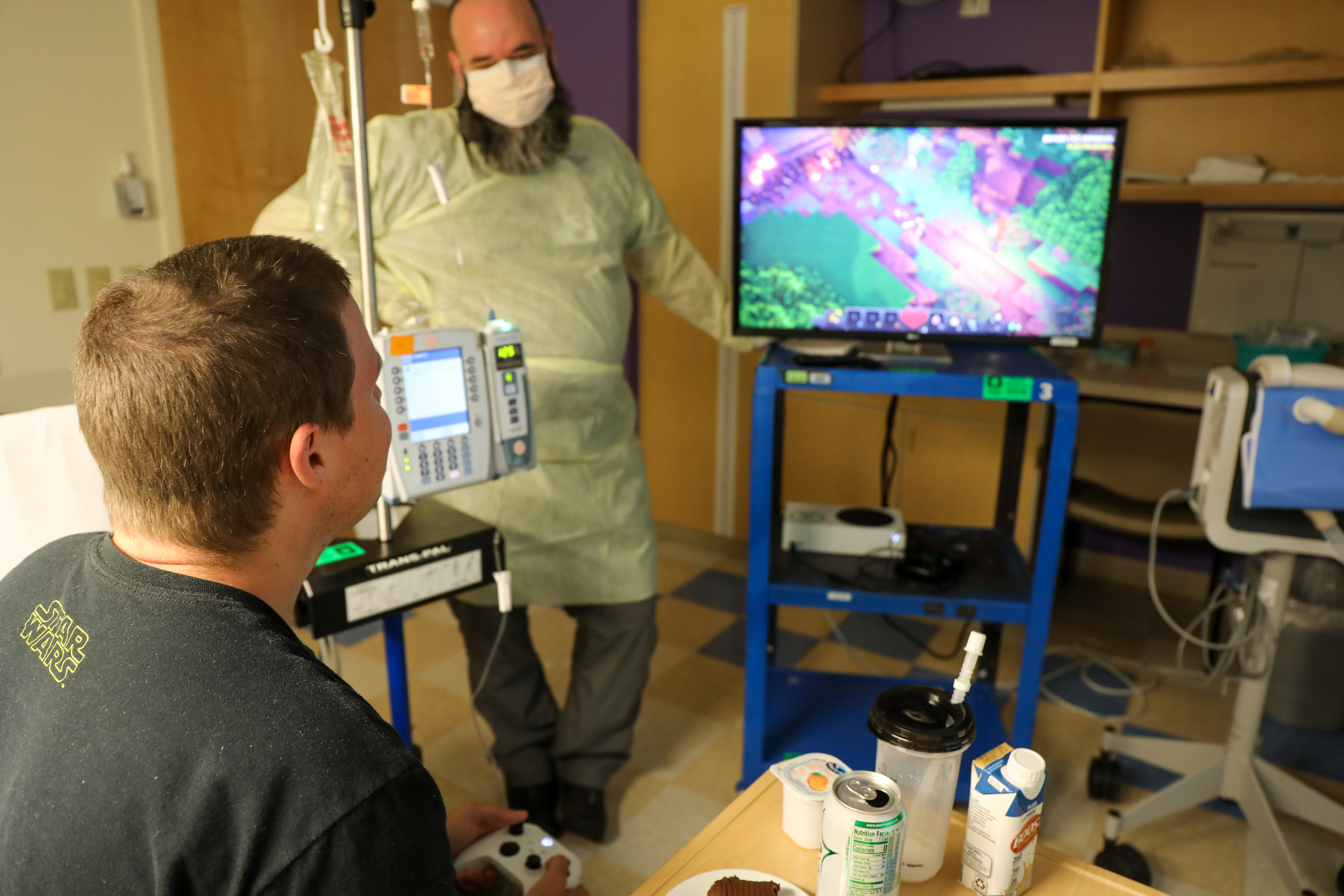Video games at OHSU help kids cope during medical treatment - OPB