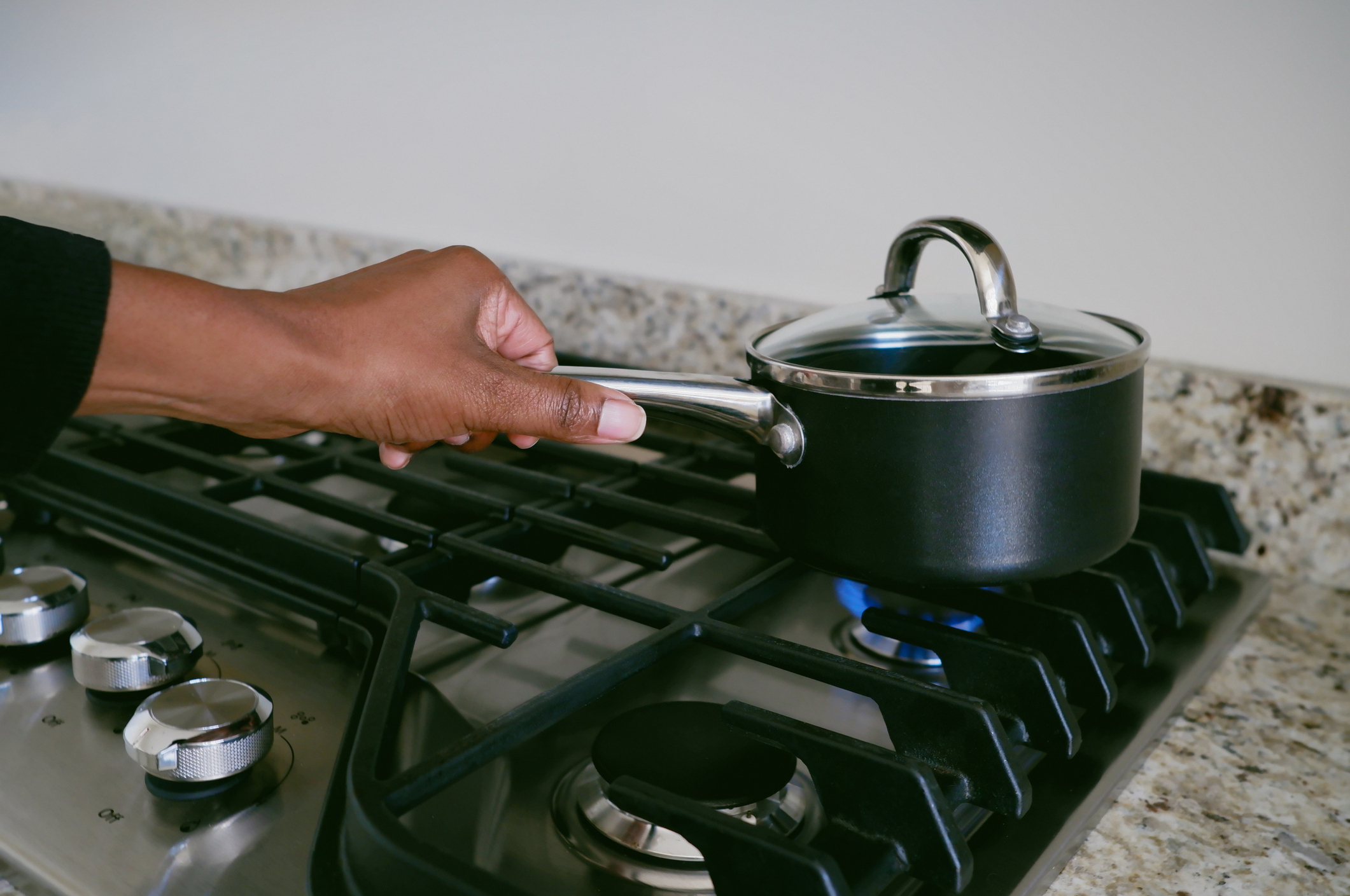 Gas stove makers have a pollution solution. They're just not using it - OPB