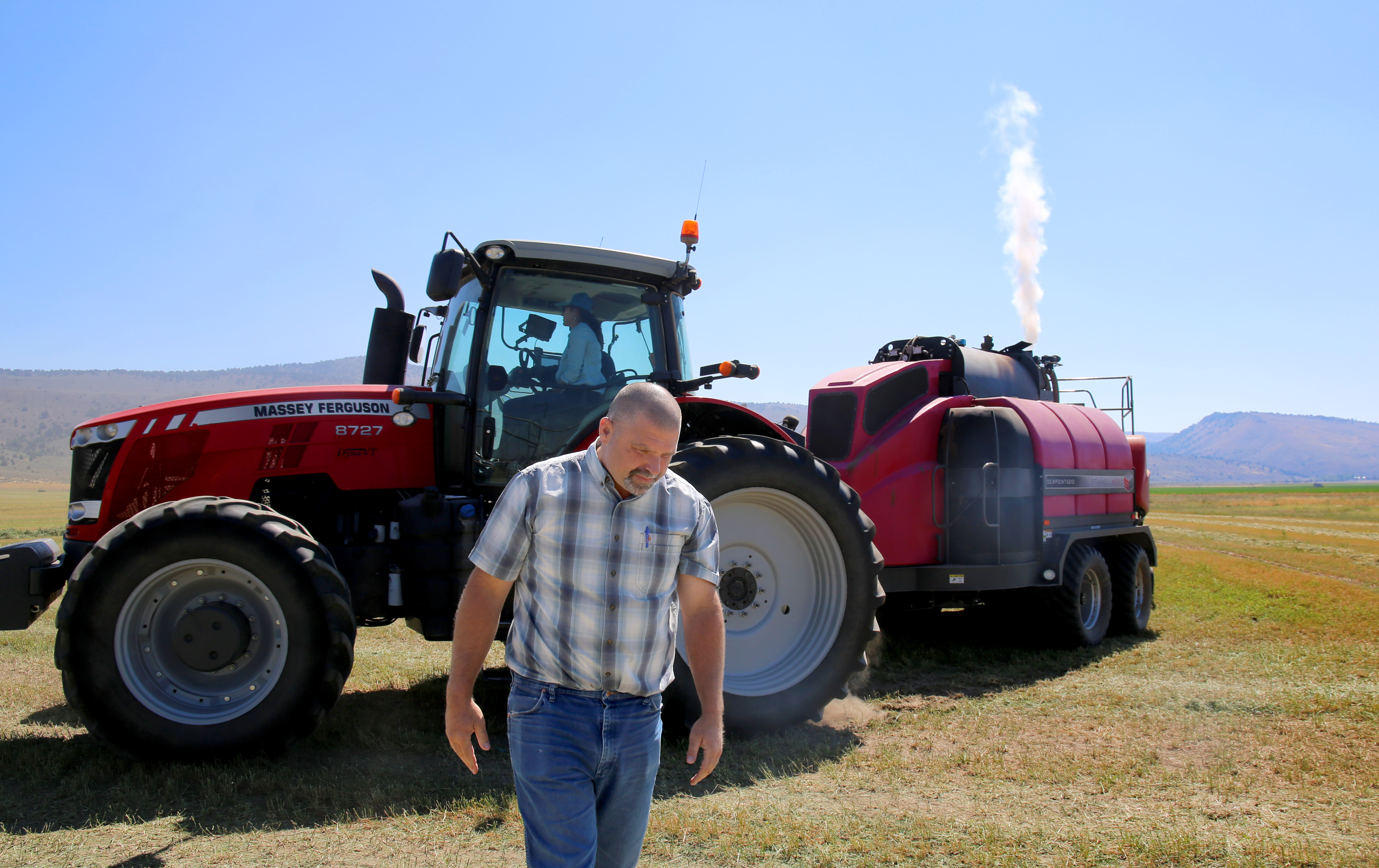 16-Month Calendar Includes September 2018 through December 2019 Classic Farm Tractors 2019