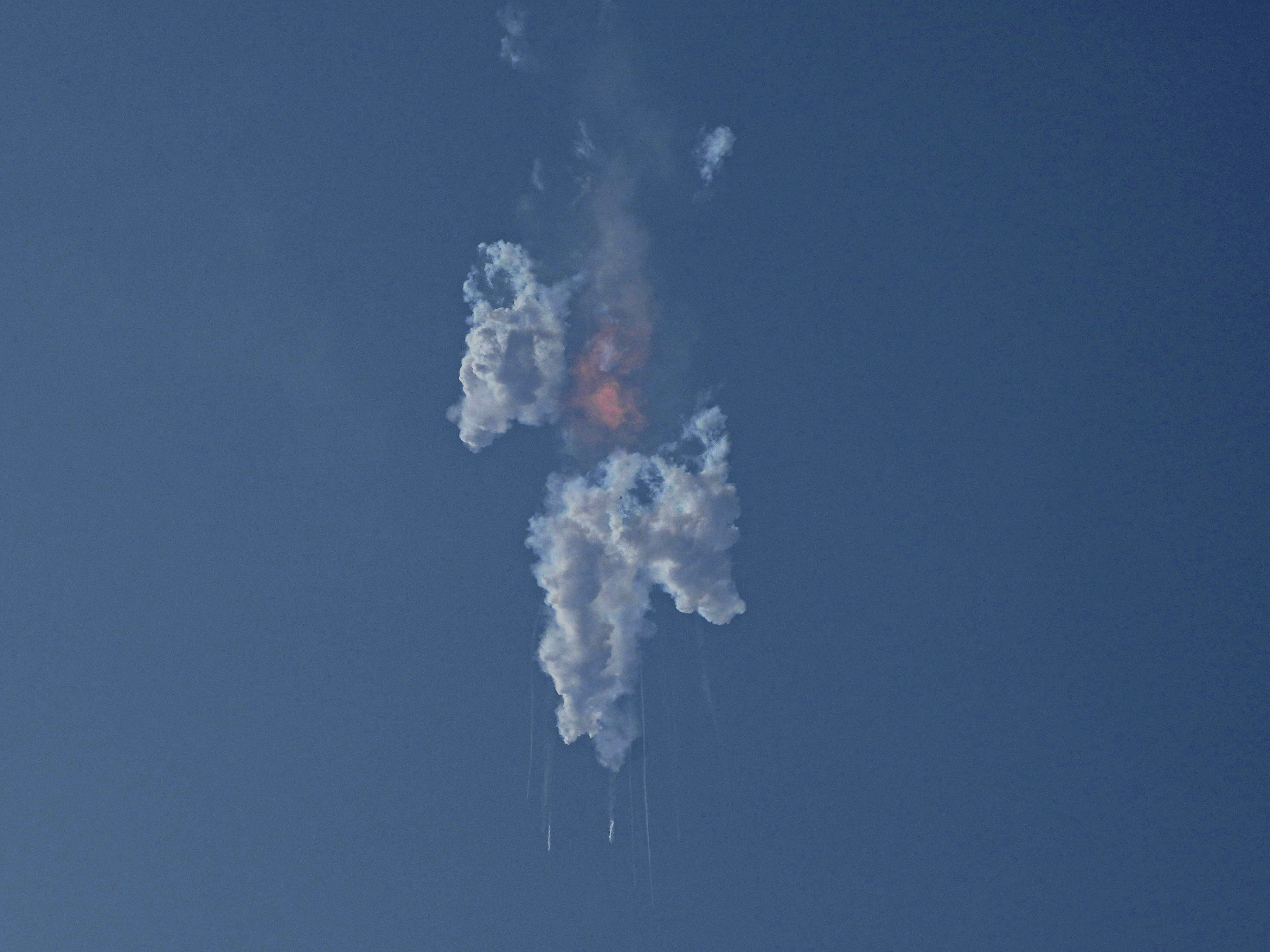 SpaceX prepares to launch its mammoth rocket 'Starship' - OPB