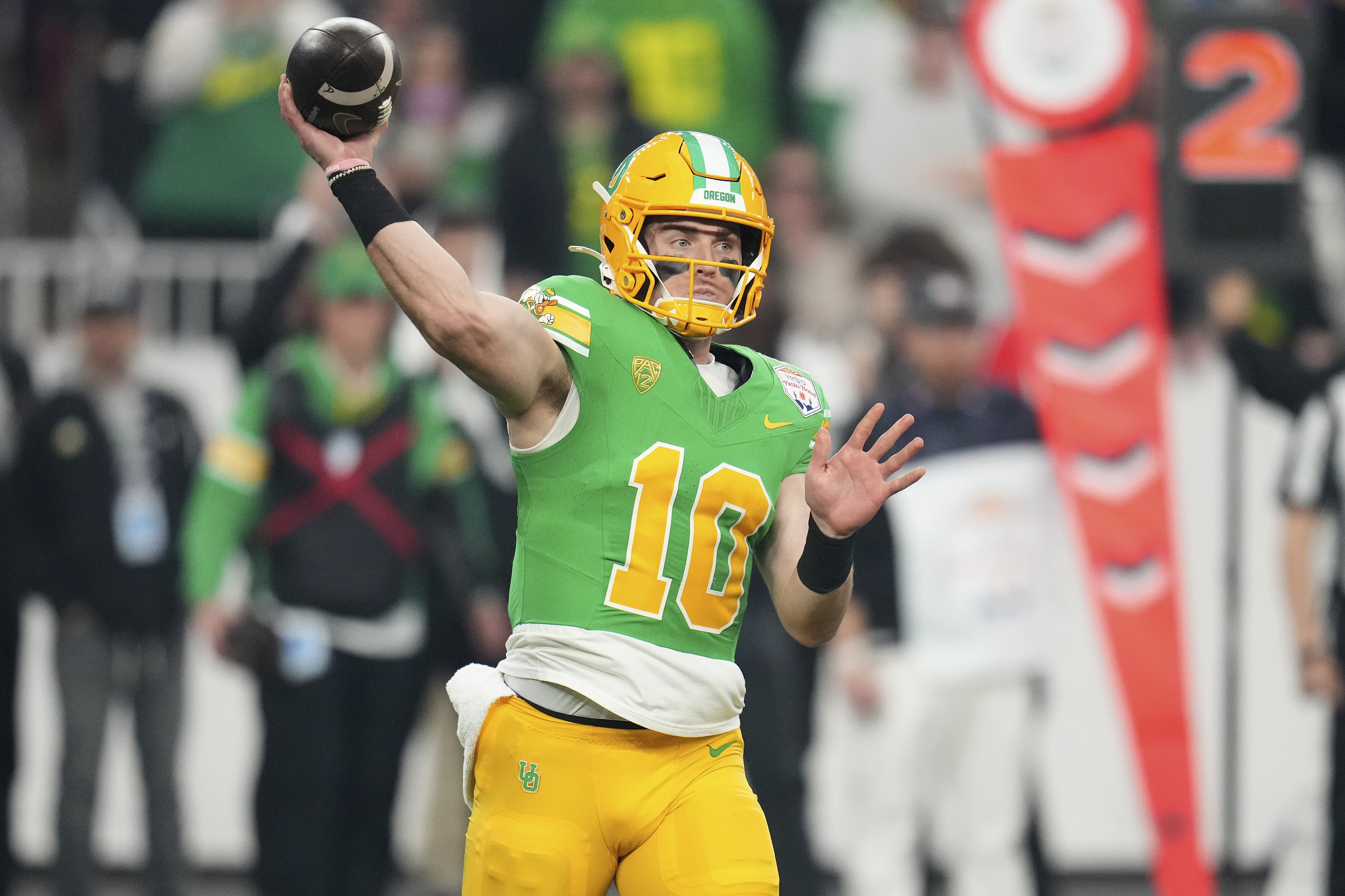 Oregon's Bo Nix ends 5-year college odyssey as one of most productive QBs  in NCAA history - OPB