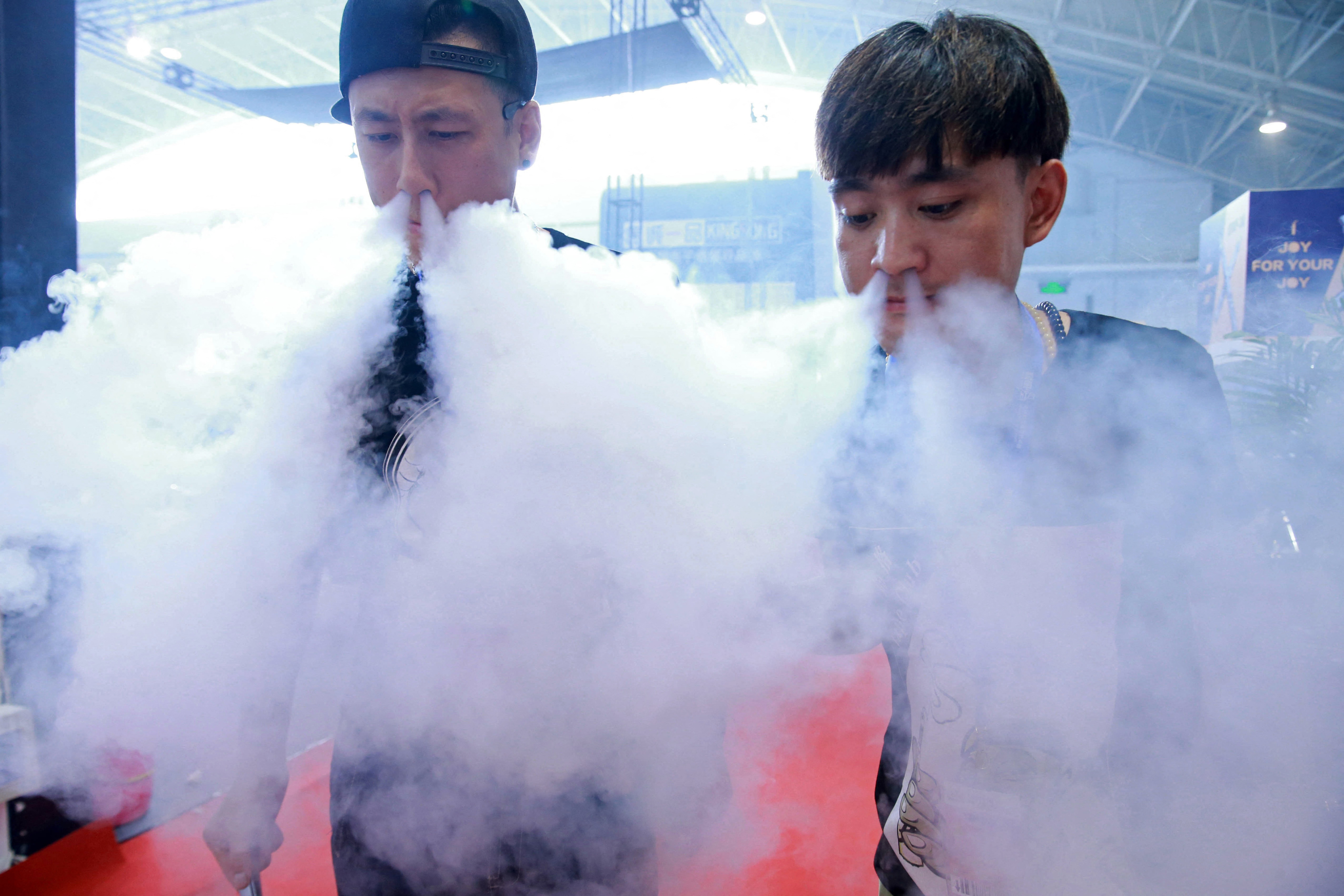 Can vaping help wean people off cigarettes? Anti-smoking advocates are  sharply split