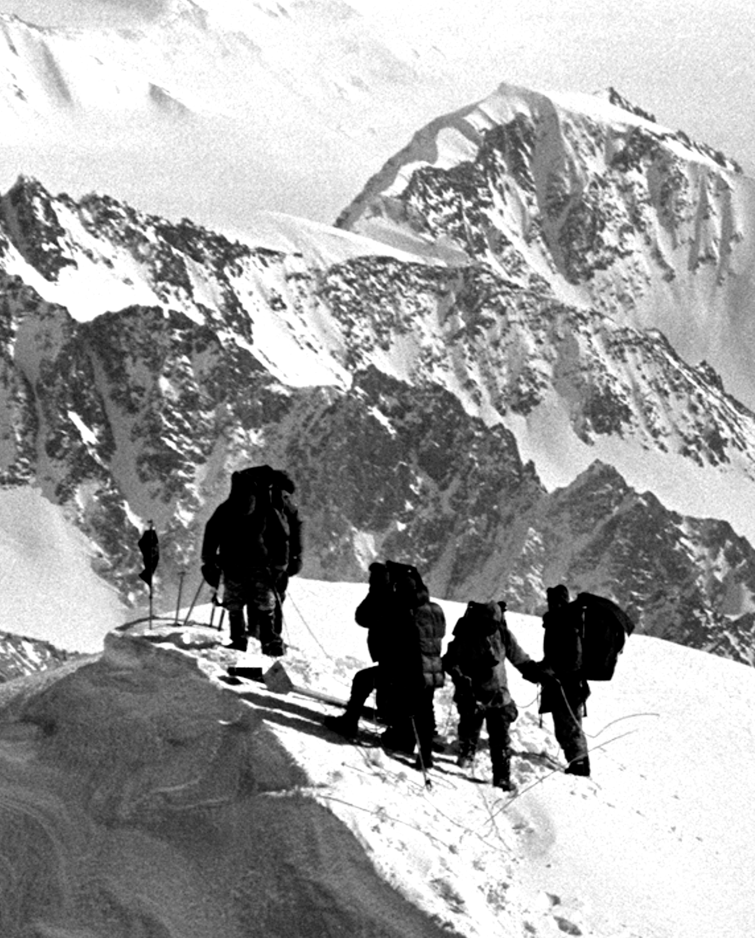 Jim Whittaker, the first American to summit Mount Everest, dies at