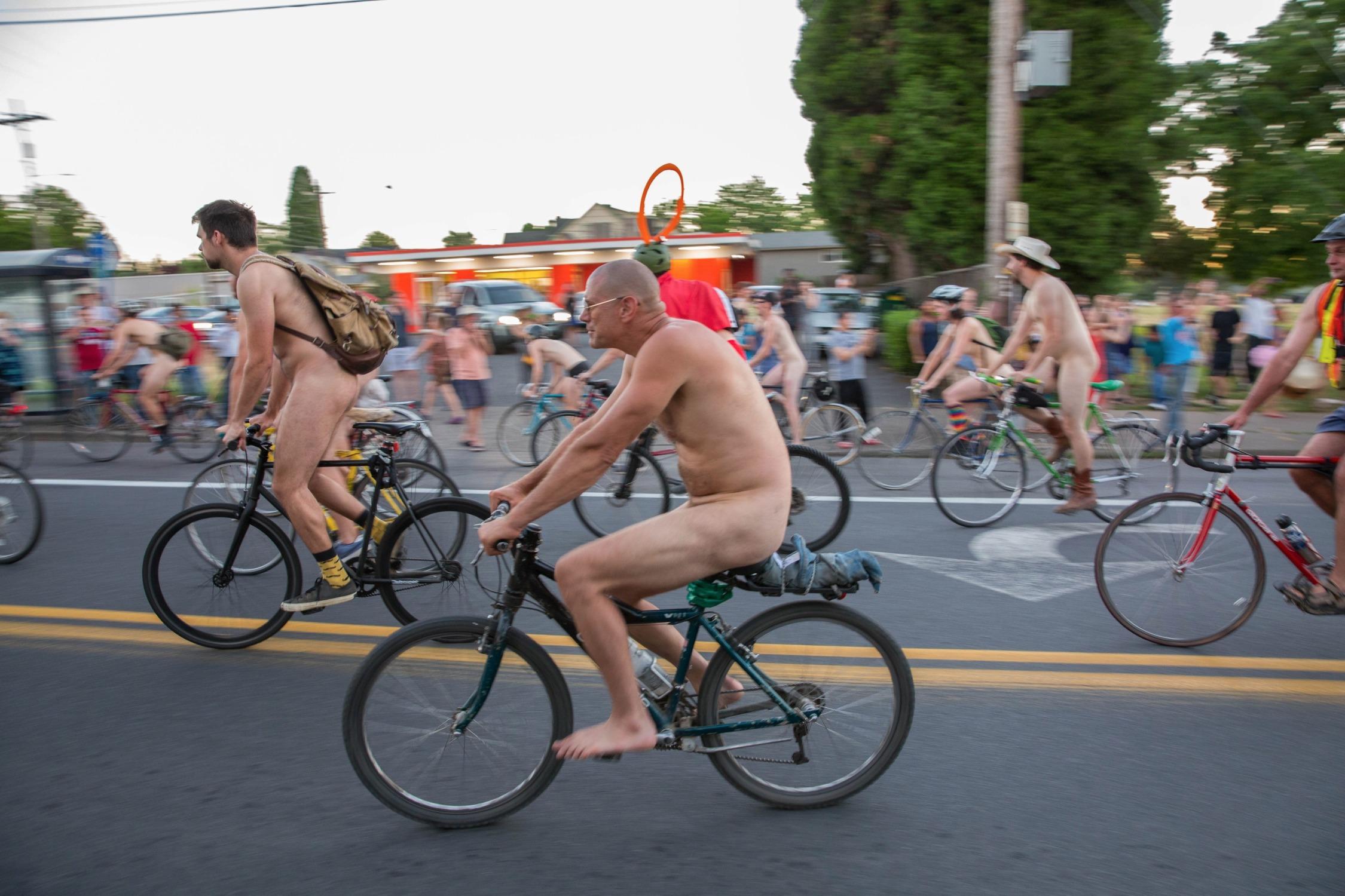 Riders begin Portland's edition of the 2017 World Naked Bike Ride.