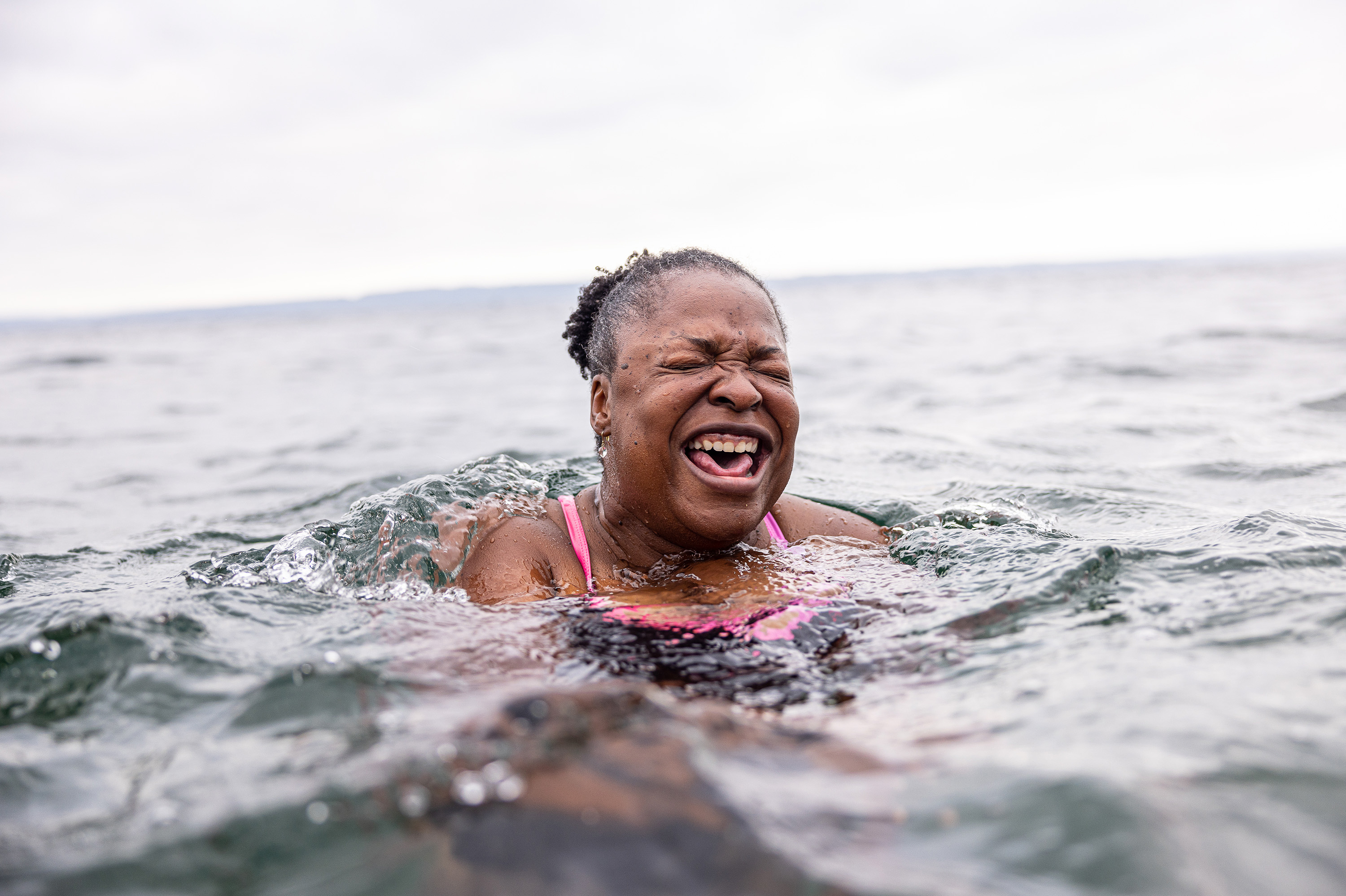 Ready to cold plunge? We dive into the science to see if it's worth it - OPB