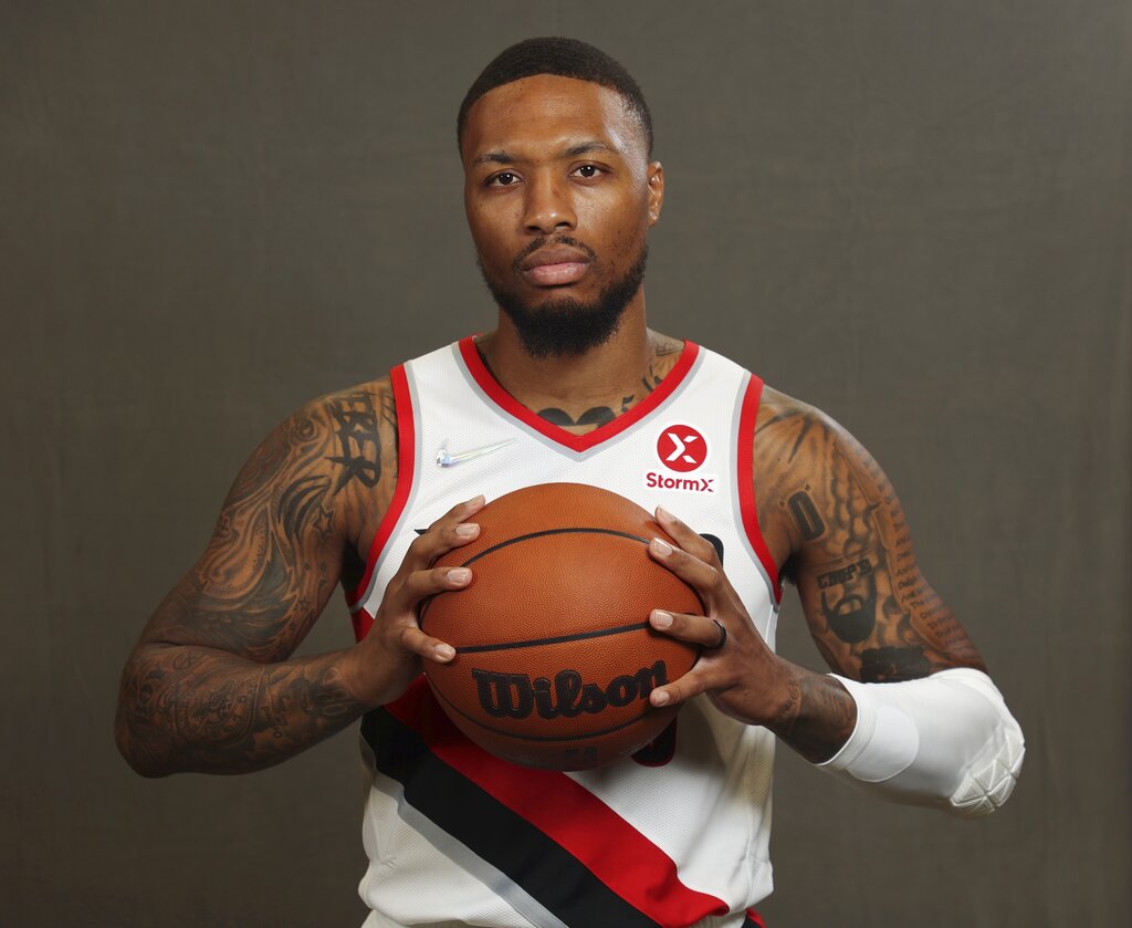 NBA free agency 2023: Damian Lillard's agent reportedly cautioning
