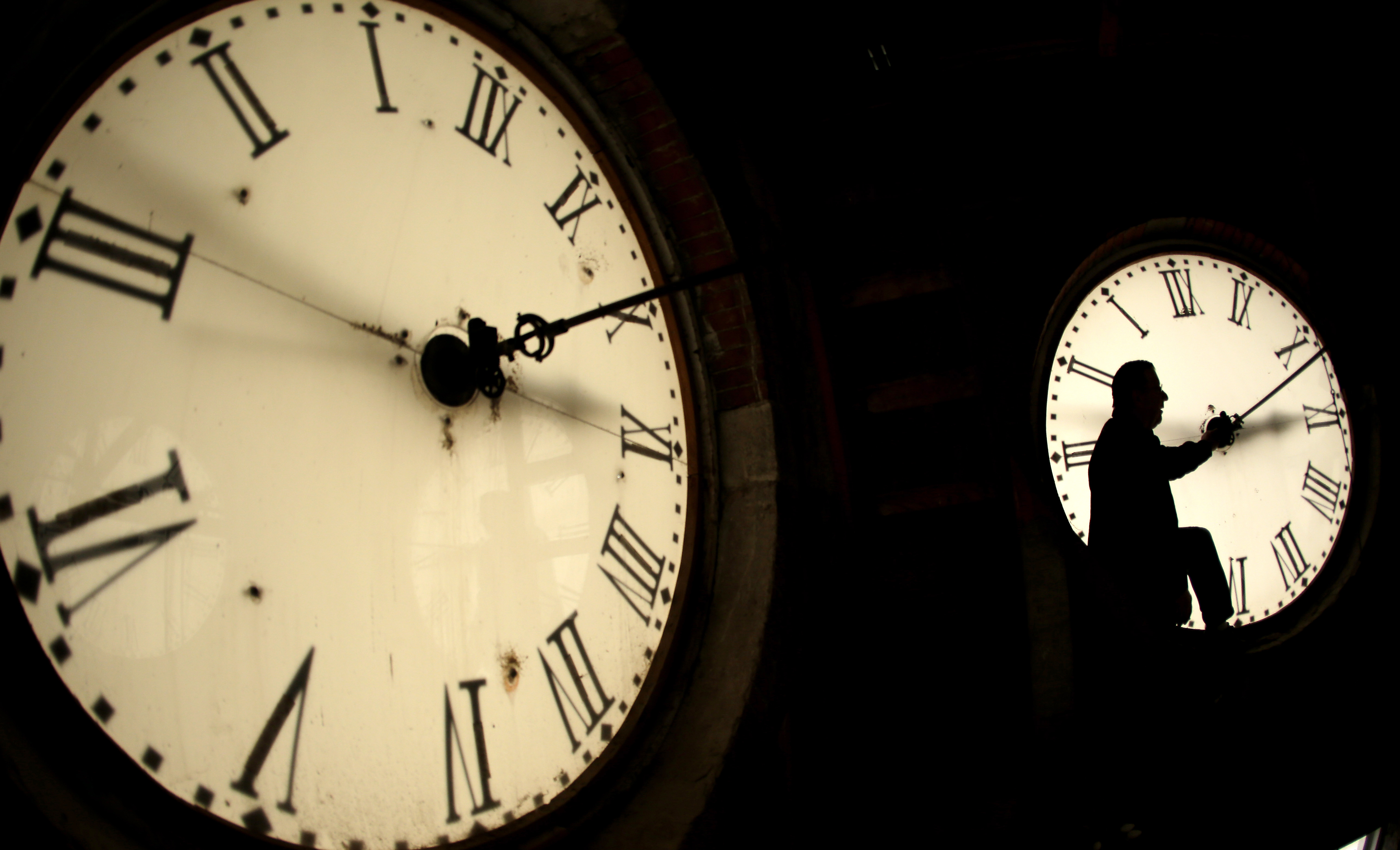 Changing our clocks is a health hazard. Just ask a sleep doctor - OPB