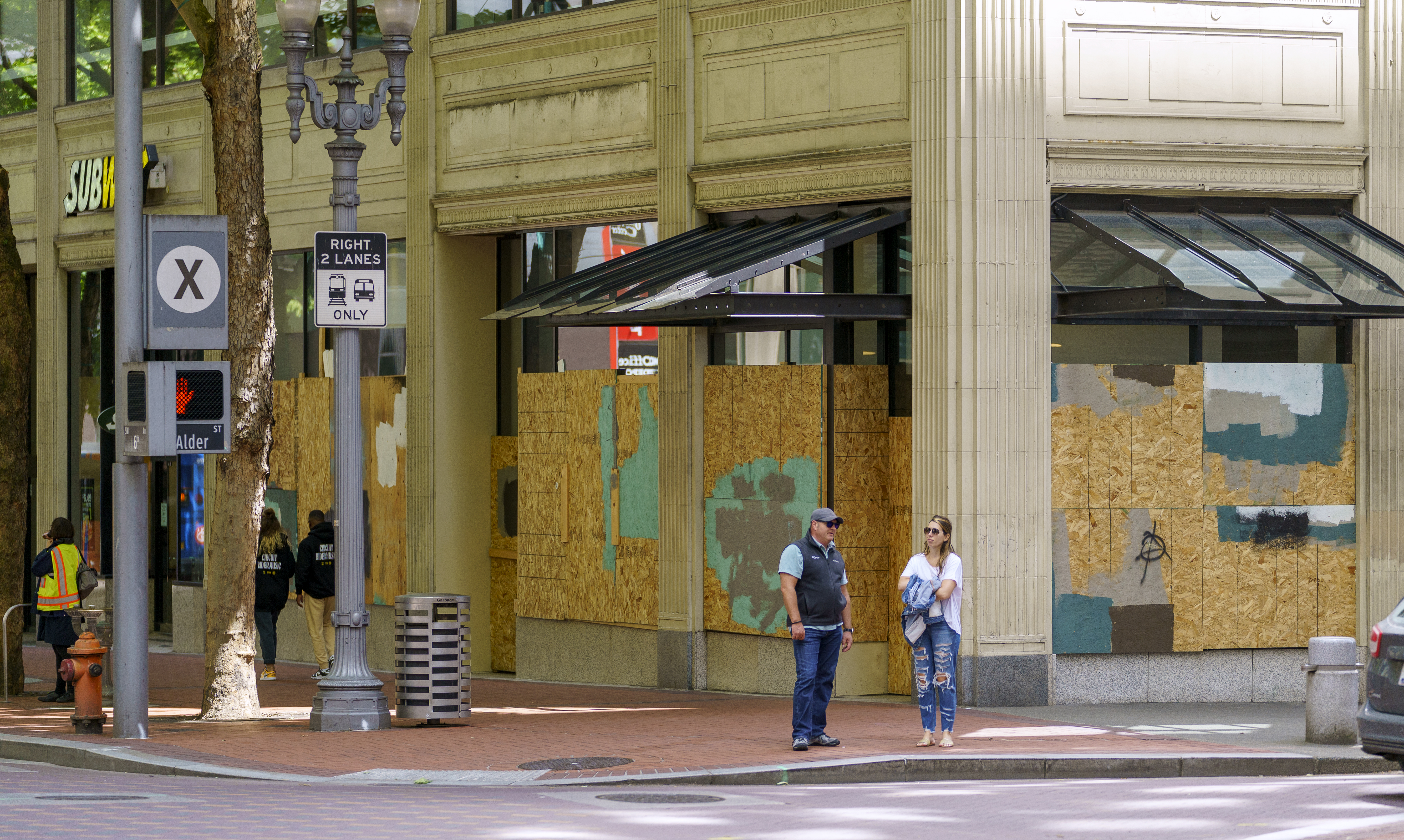 Portland storefronts boarding up amid coronavirus pandemic 