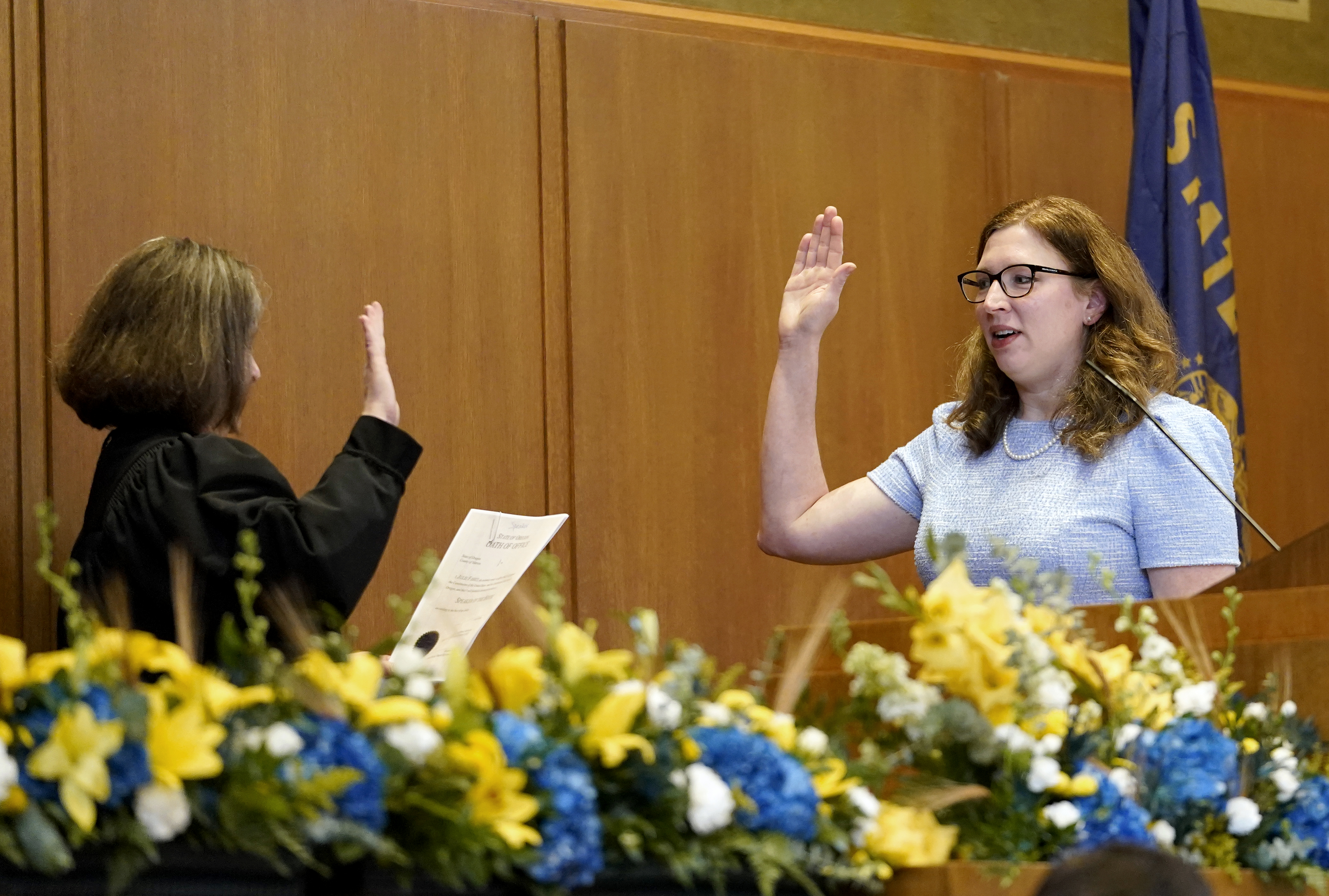 Oregon lawmakers head to Salem Tuesday to start the 2025 legislative ...