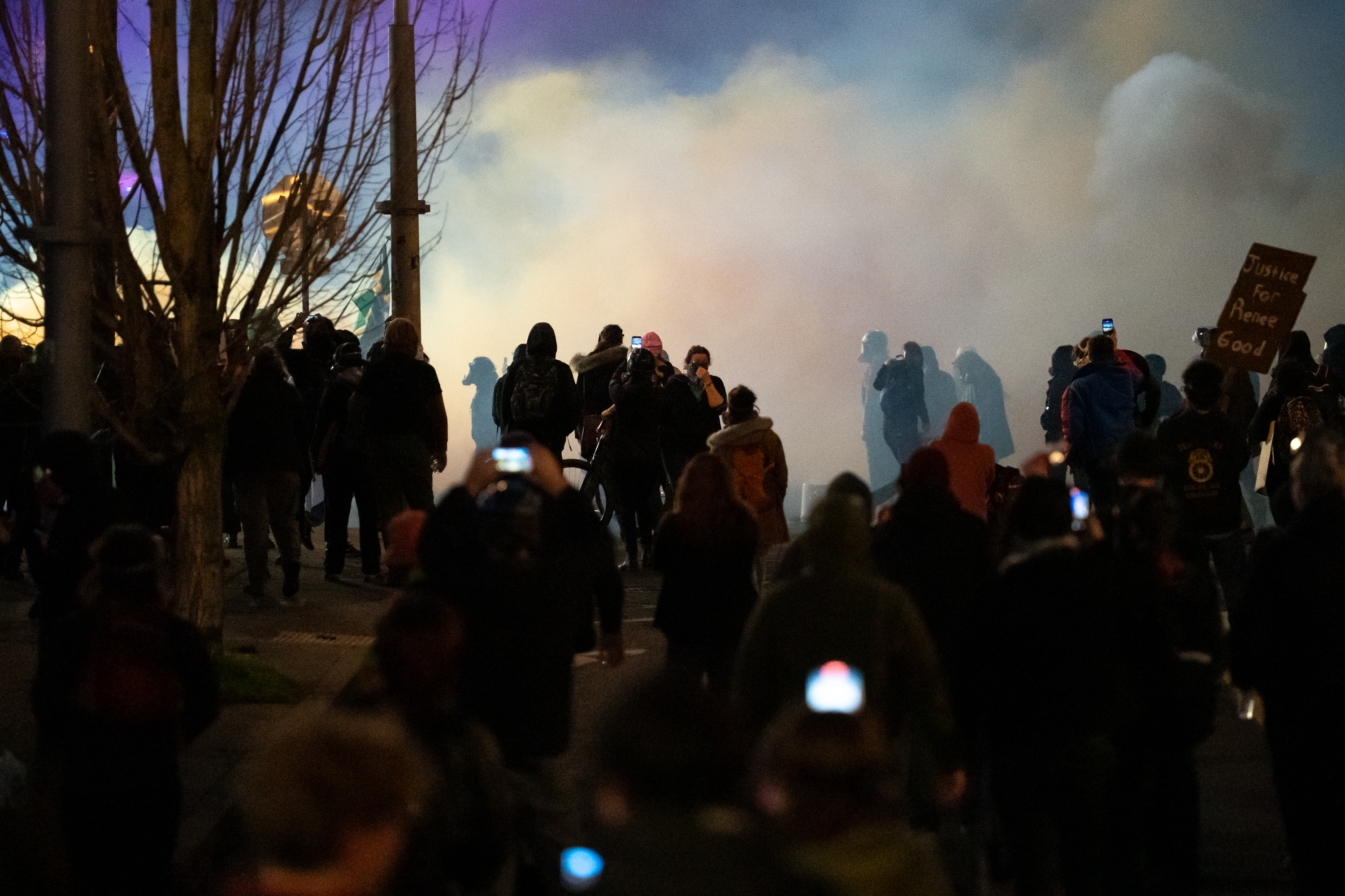 Federal judge continues to block ICE officers from using tear gas ...