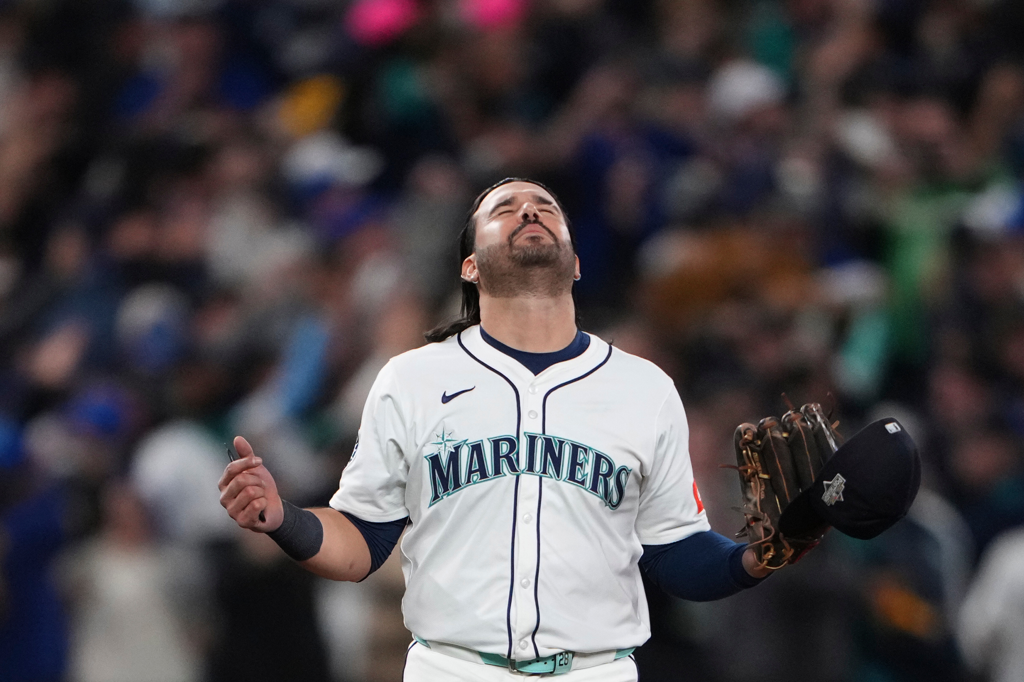 Mariners a win from first World Series, beat Blue Jays behind Suárez's  grand slam for 3-2 ALCS lead - OPB