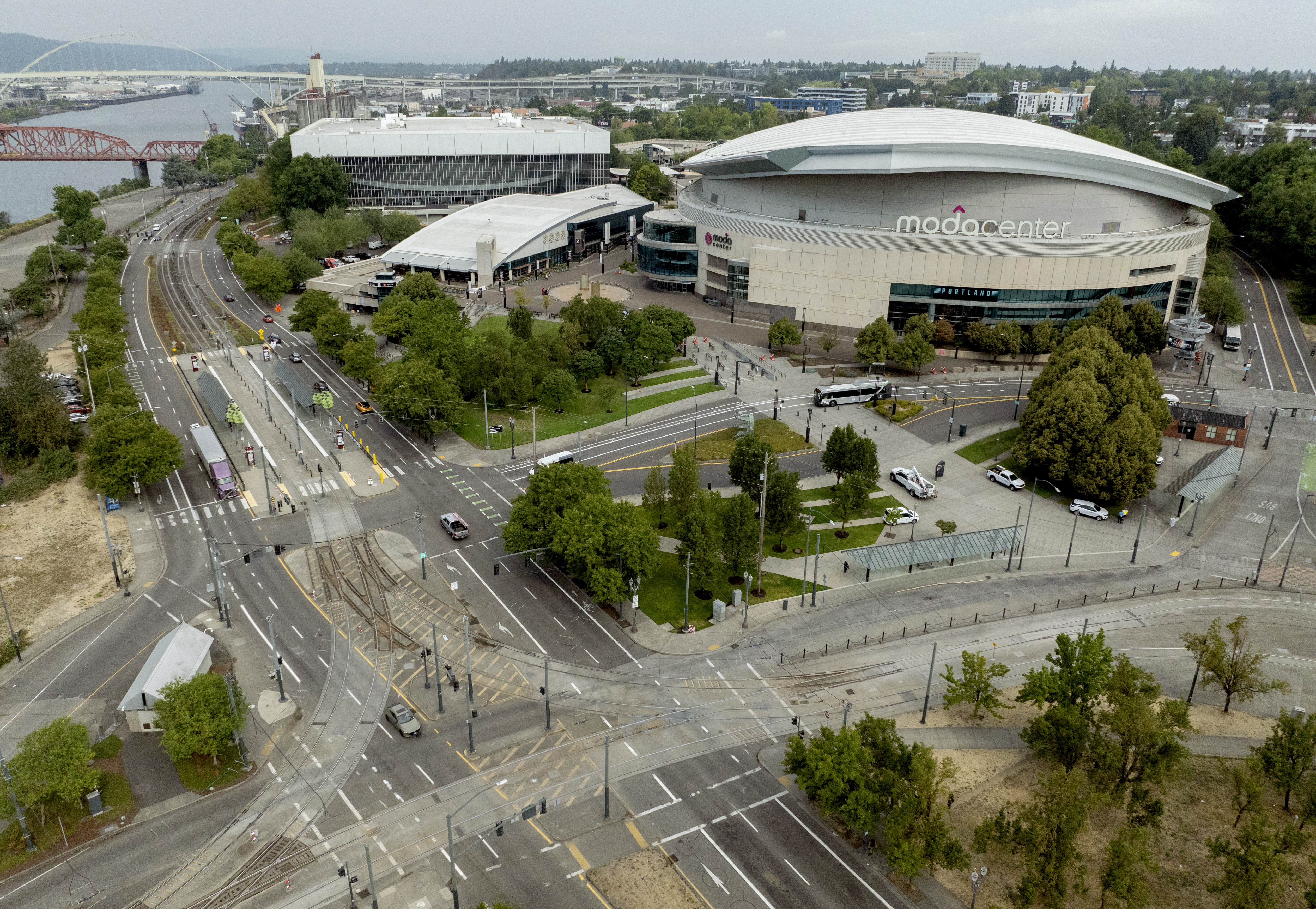 Portland councilors advance plan to develop city land adjacent to Moda Center