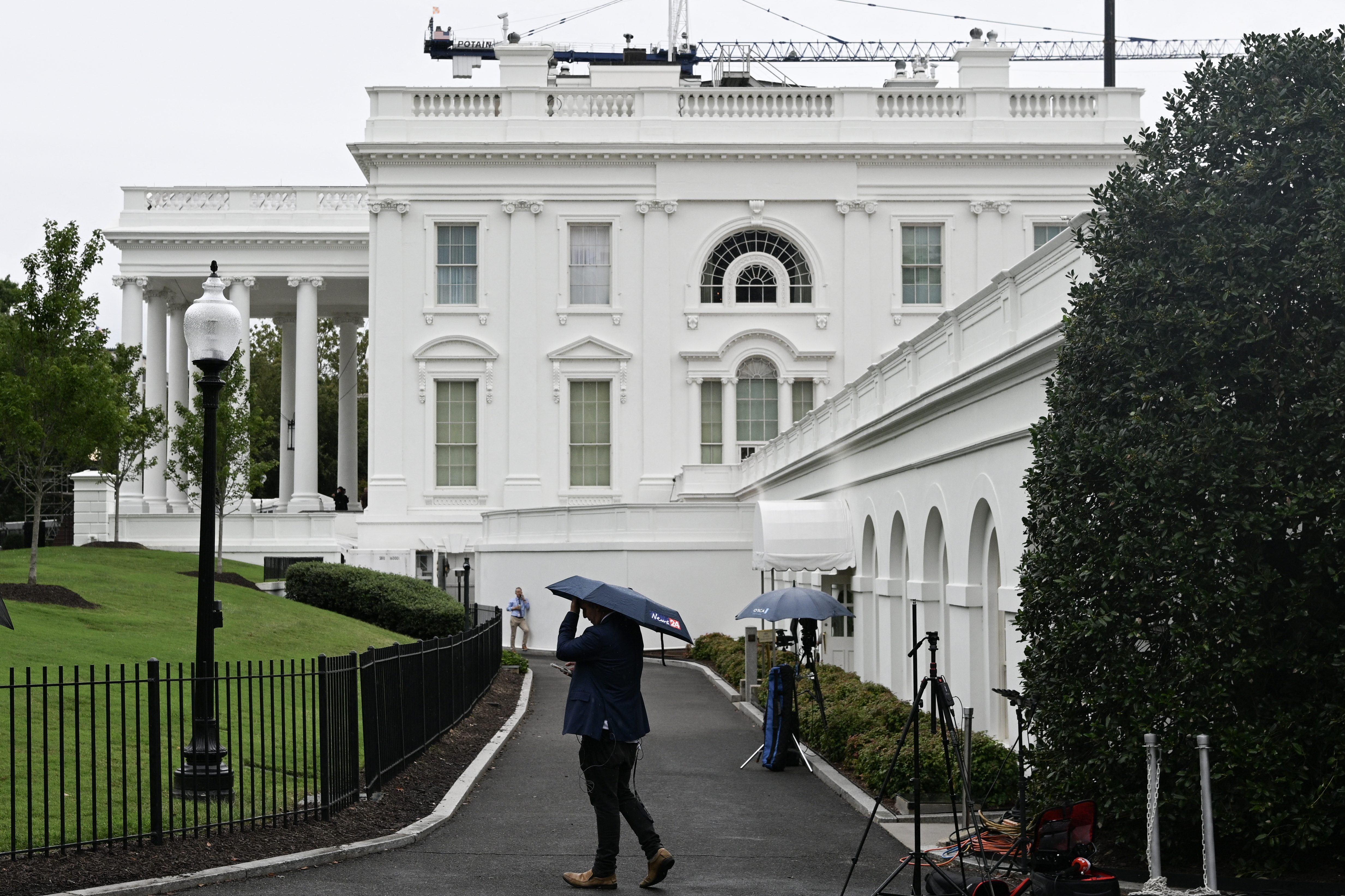 Judge weighs restoring White House press access for CNN, Politico, MS NOW after Trump ban; due process concerns raised at emergency hearing