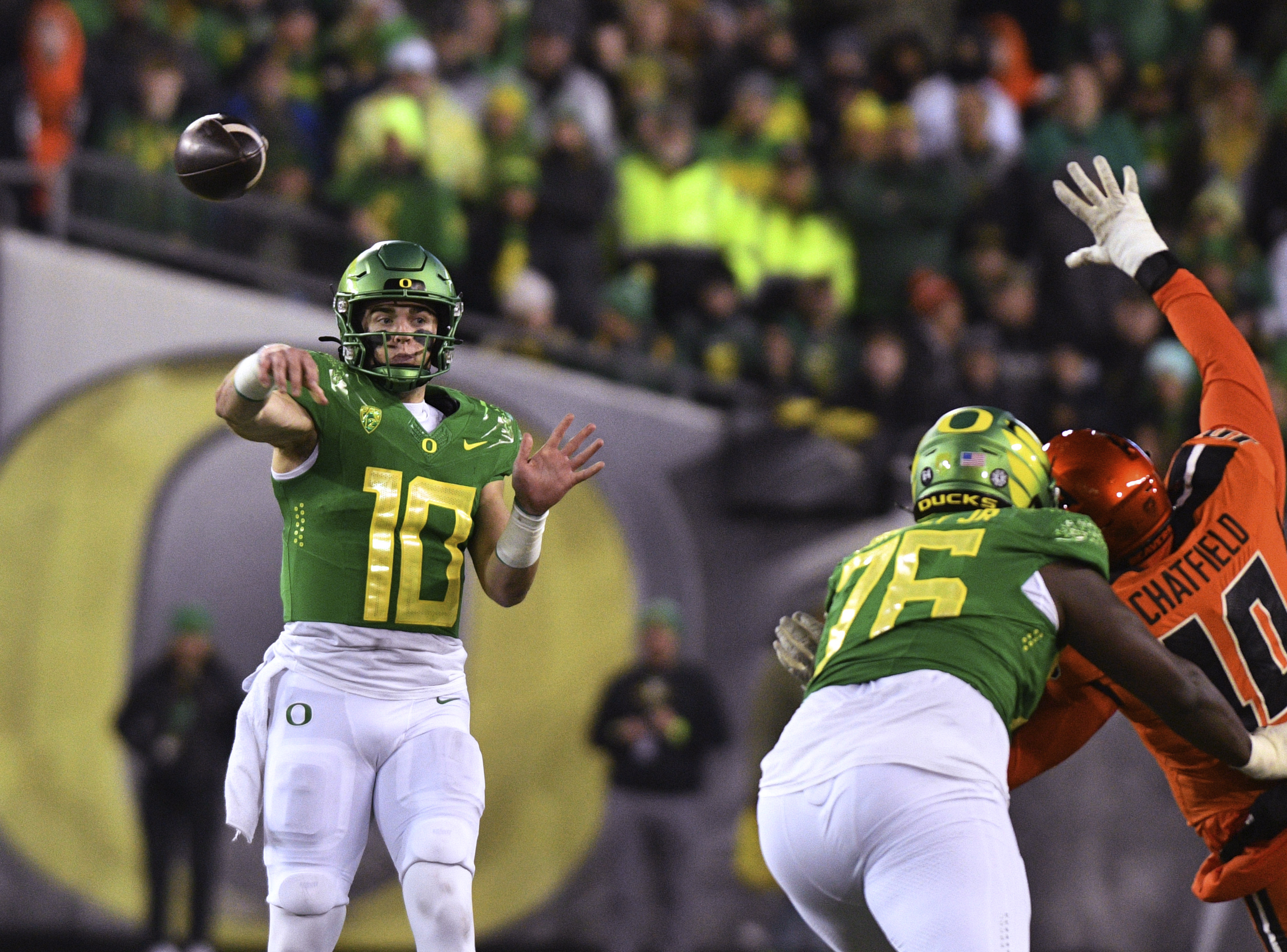 Oregon/Oregon State football rivalry to continue in 2024, 2025