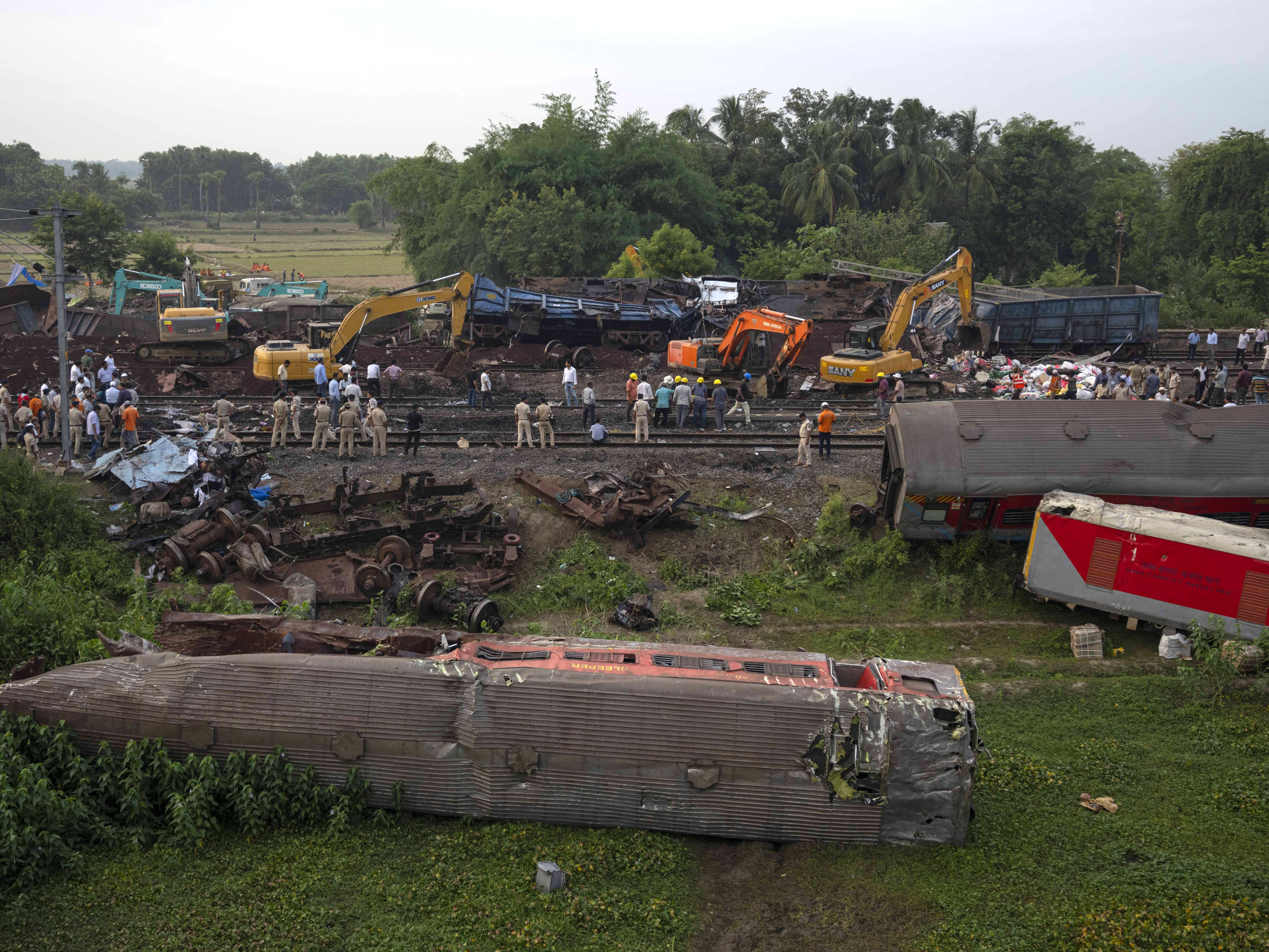 Goods train derailed near Andhra Pradesh's Rajahmundry Yard | Watch - India  Today