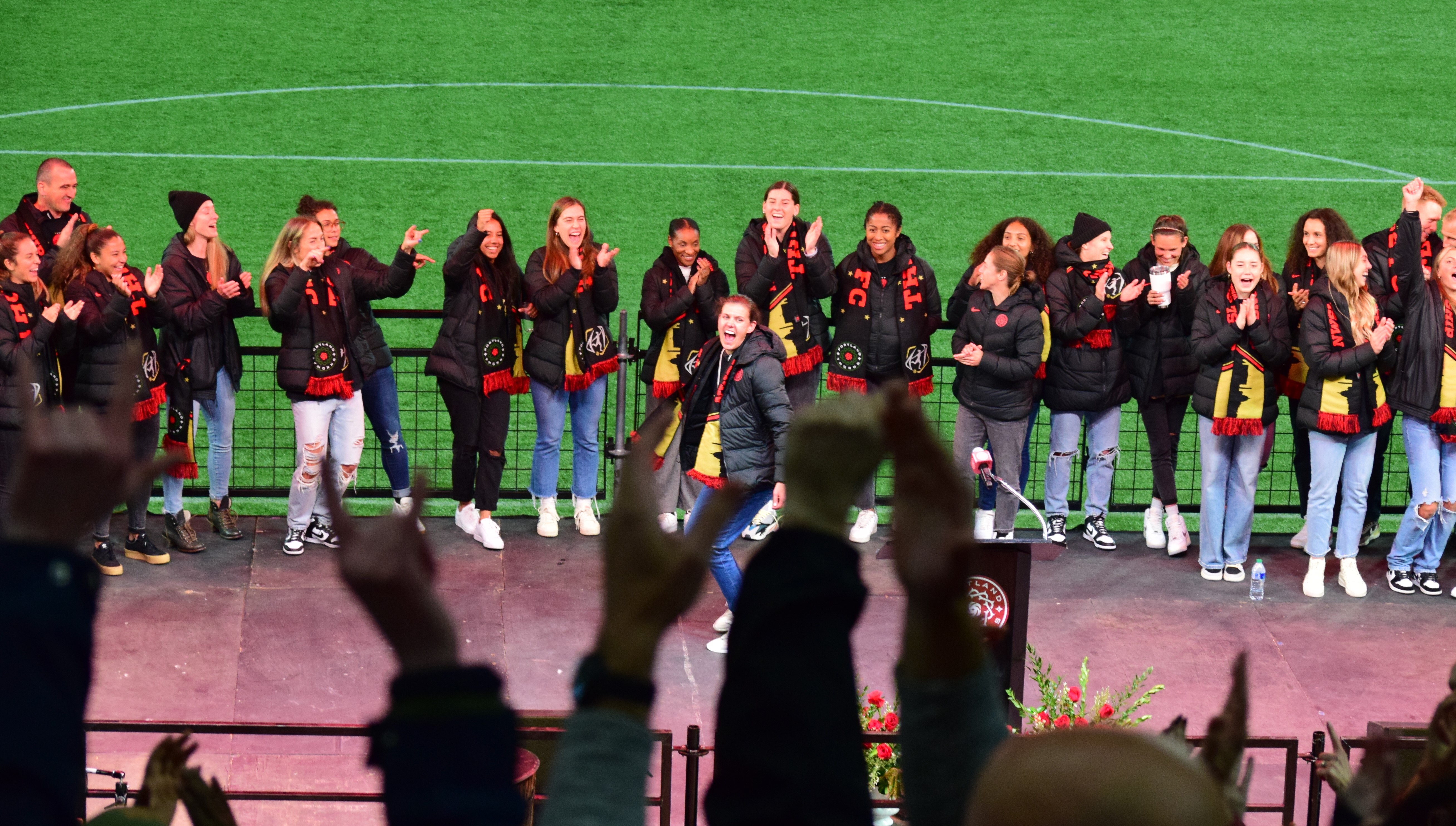 Portland Thorns debut sleek, new uniforms for 2022 season