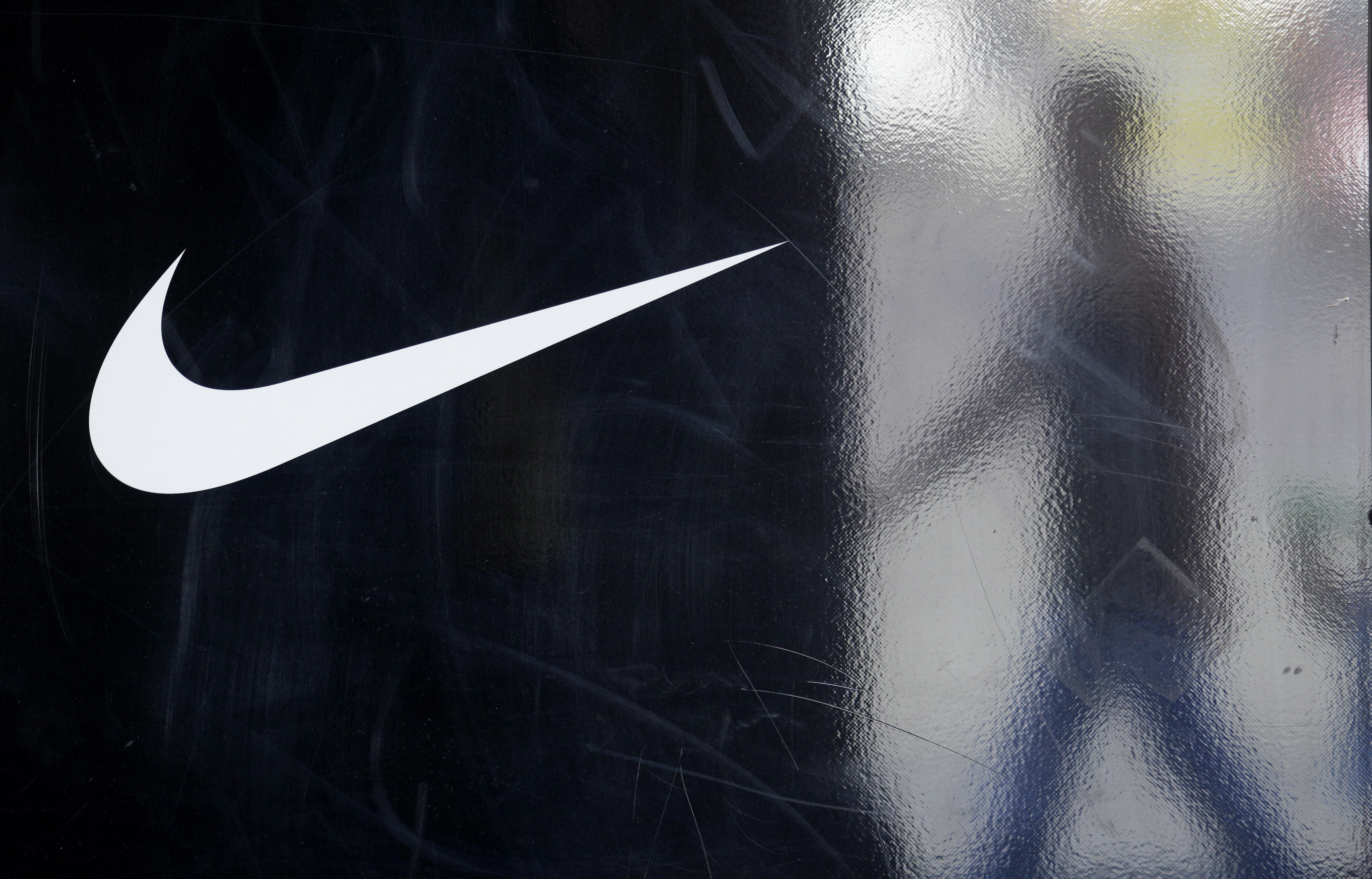 Создание найка. Nike. Компания найк. Nike бренд. Найк лого.