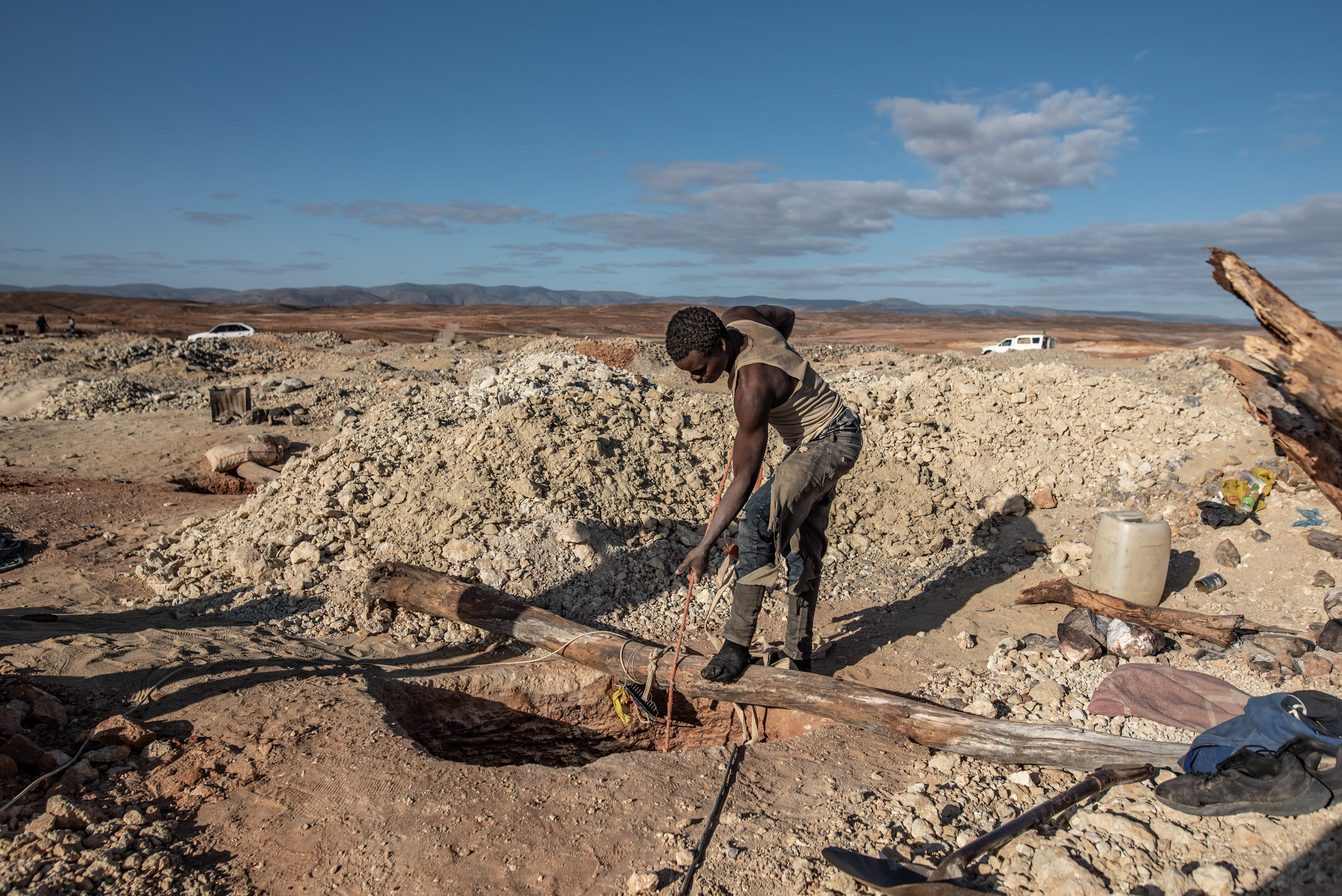 Newsflash: Mining Minister agrees to disclose De Beers' Namaqualand Mines  records to Conservation South Africa – Centre for Environmental Rights