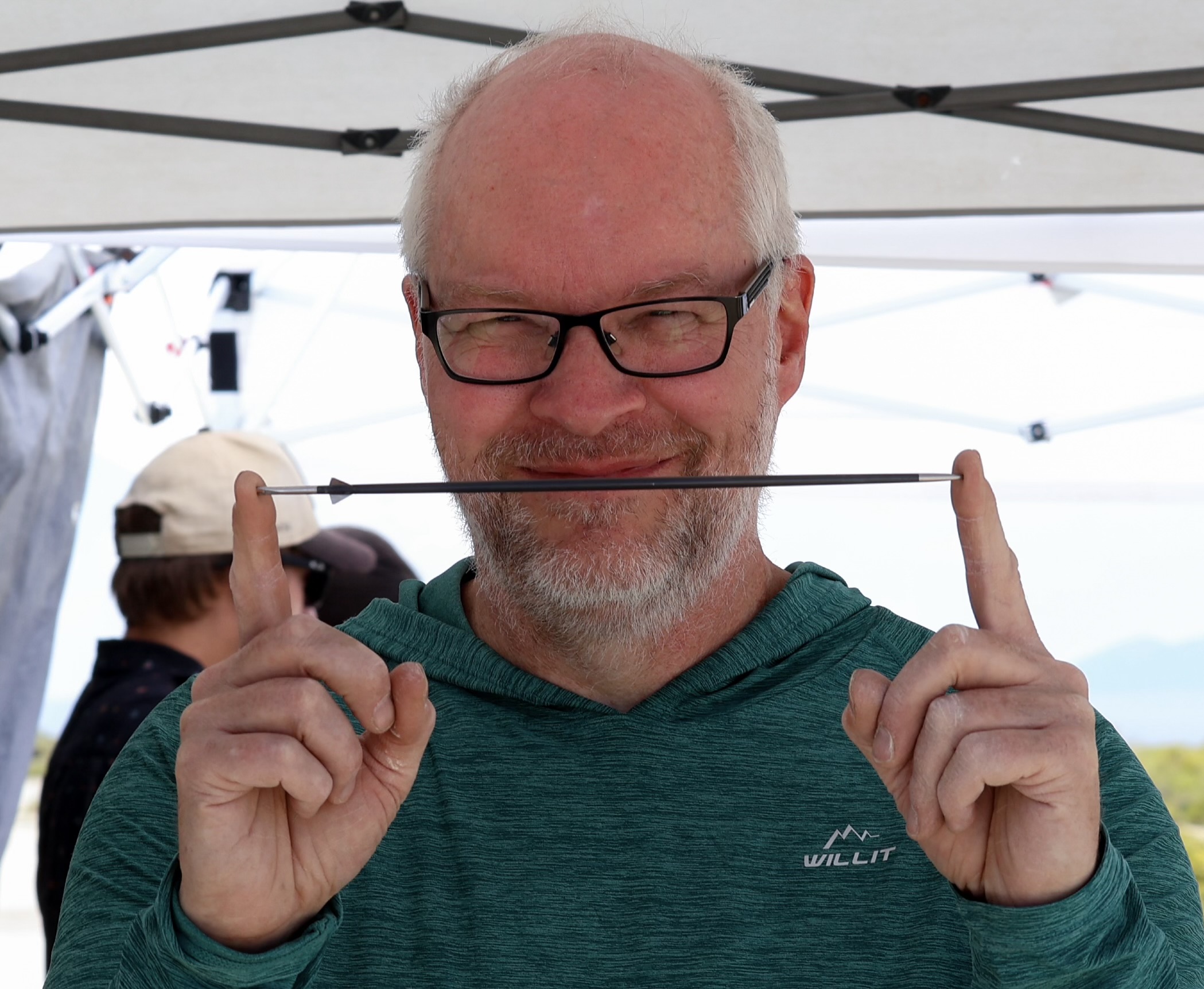 Beaverton man breaks archery record with bare hands (and feet) - OPB