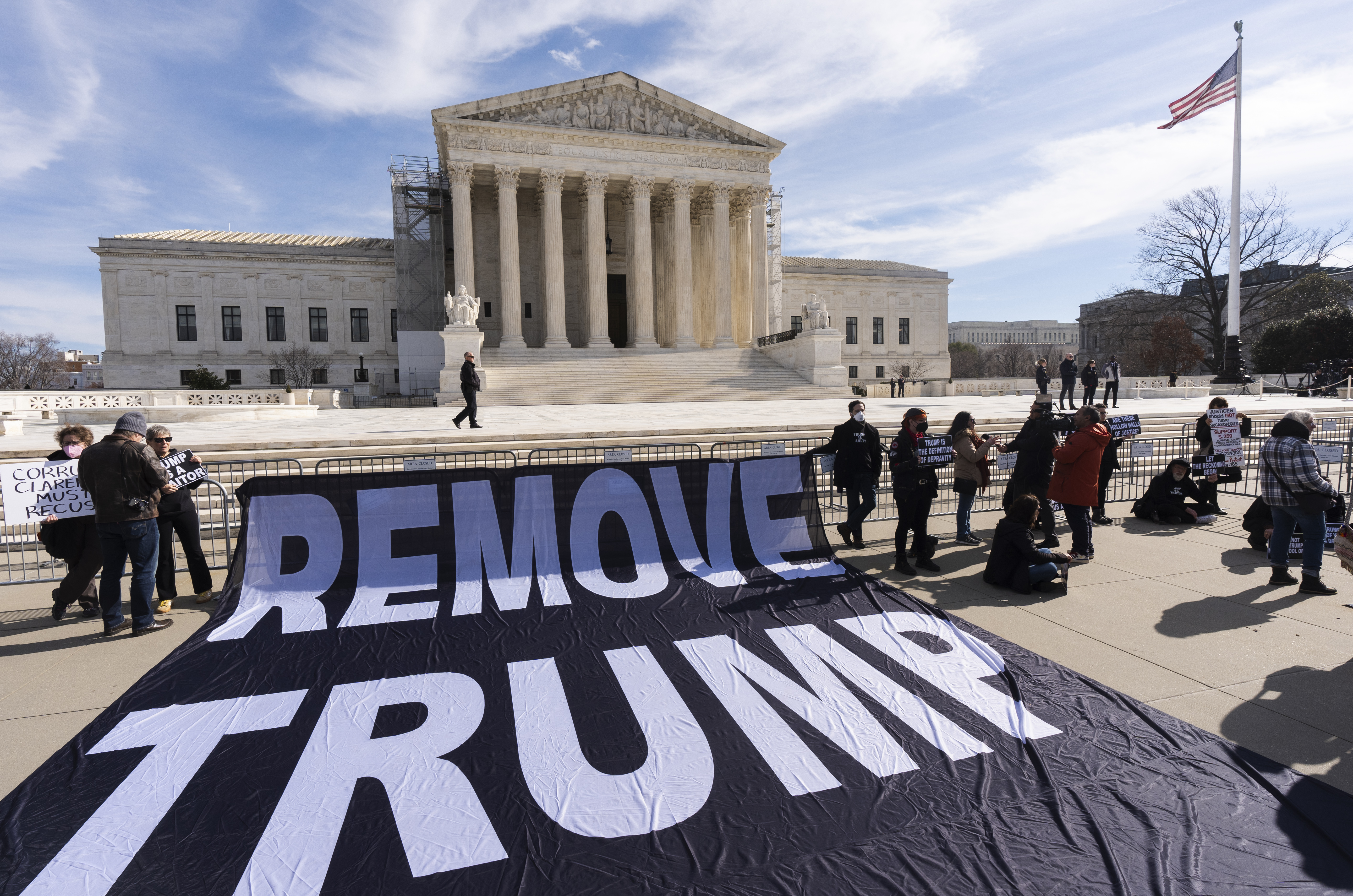 Supreme Court justices appear skeptical of effort to remove Trump from a  state ballot - OPB
