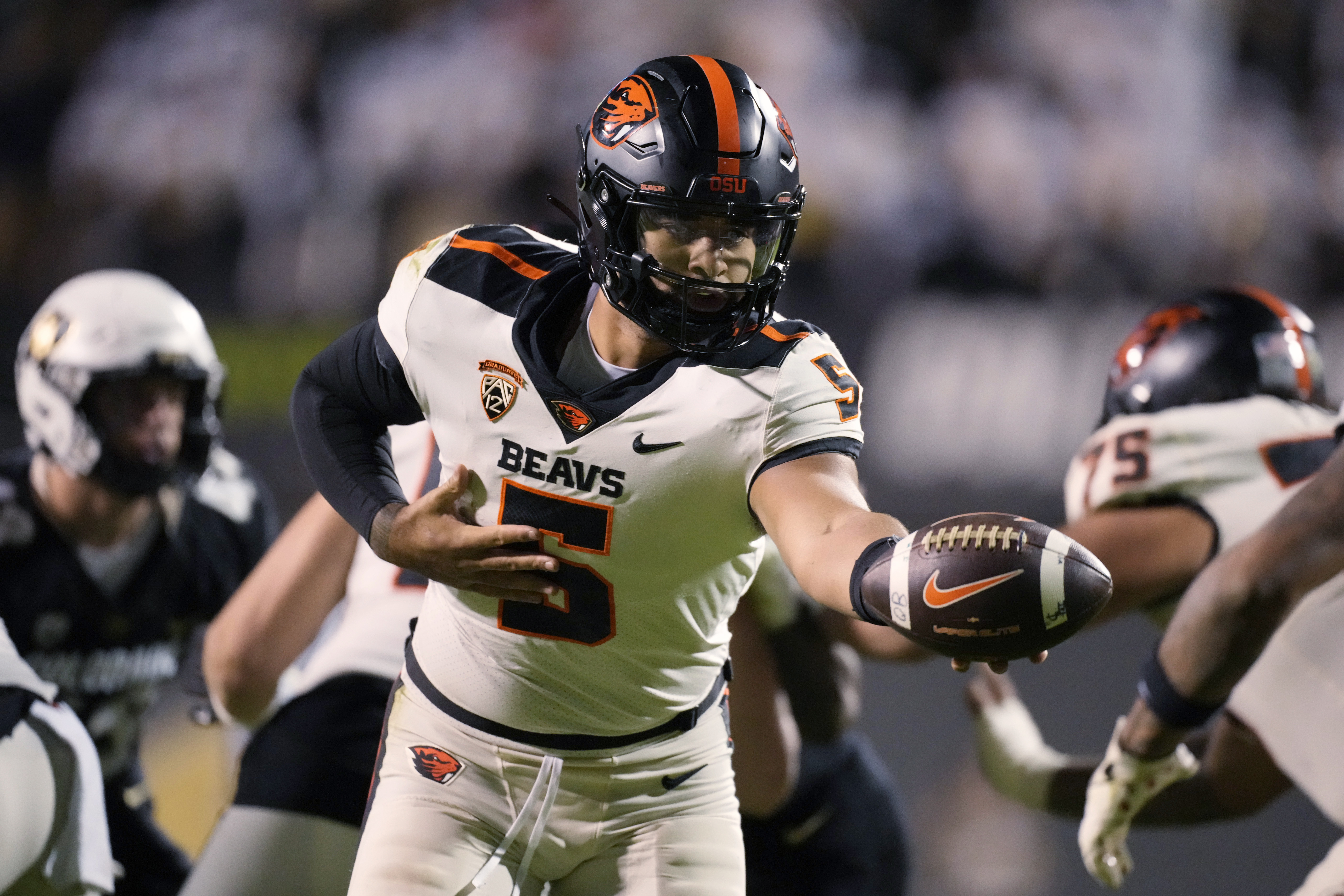 No. 16 Oregon State keeps Shedeur Sanders in check in 26-19 win