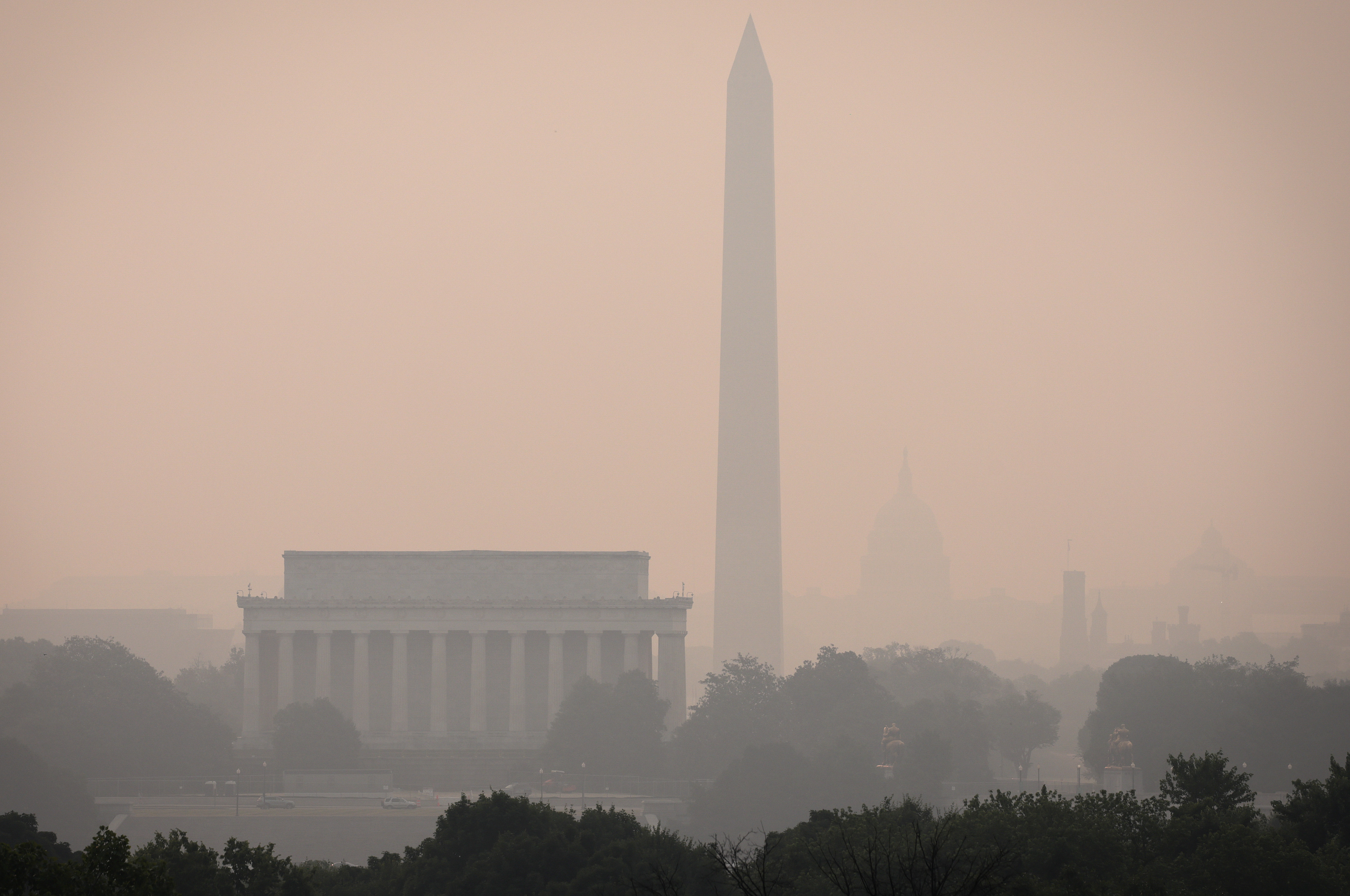 Photos: Extreme Canadian wildfire smoke shrouds parts of U.S.