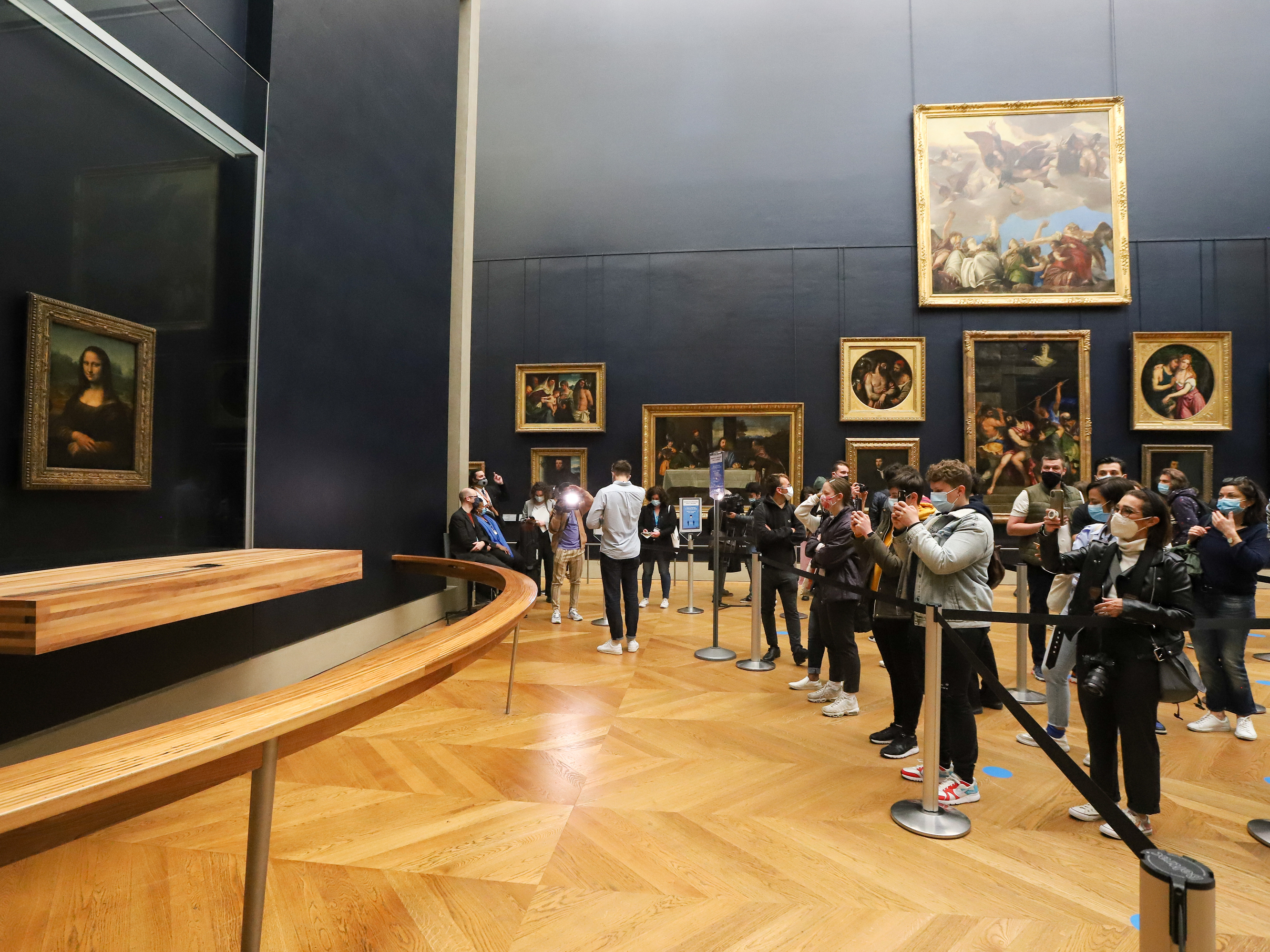 La Monna Lisa Louvre Louvre Launches Competition For New Entrance And