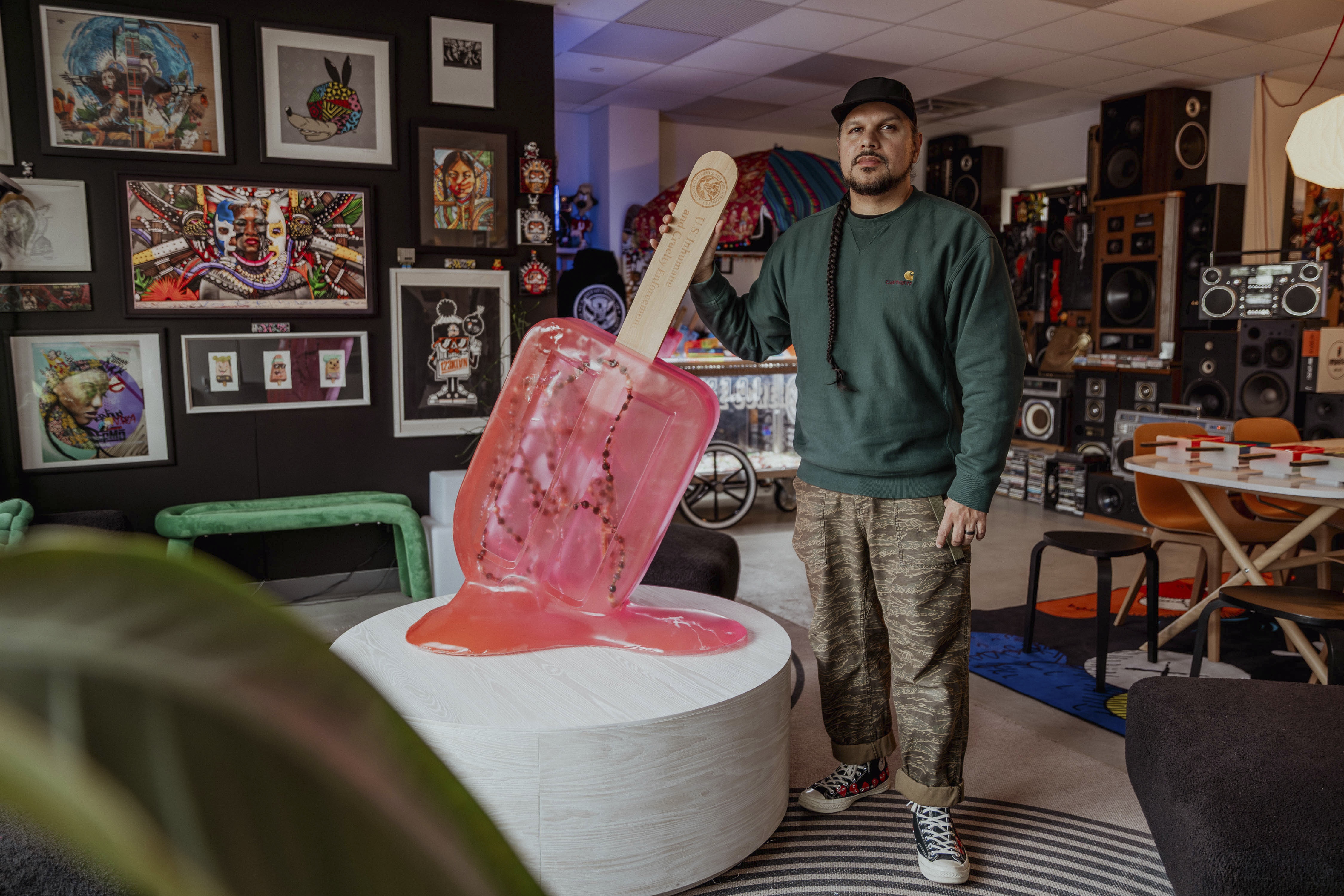 An artist brought 'I.C.E. pops' to a Texas campus. The show was