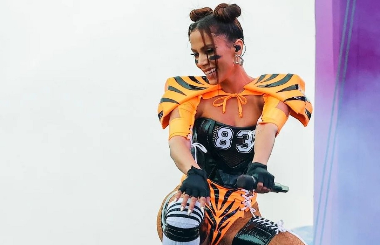 Anitta se lució con los colores de los Cincinnati Bengals vistiendo el