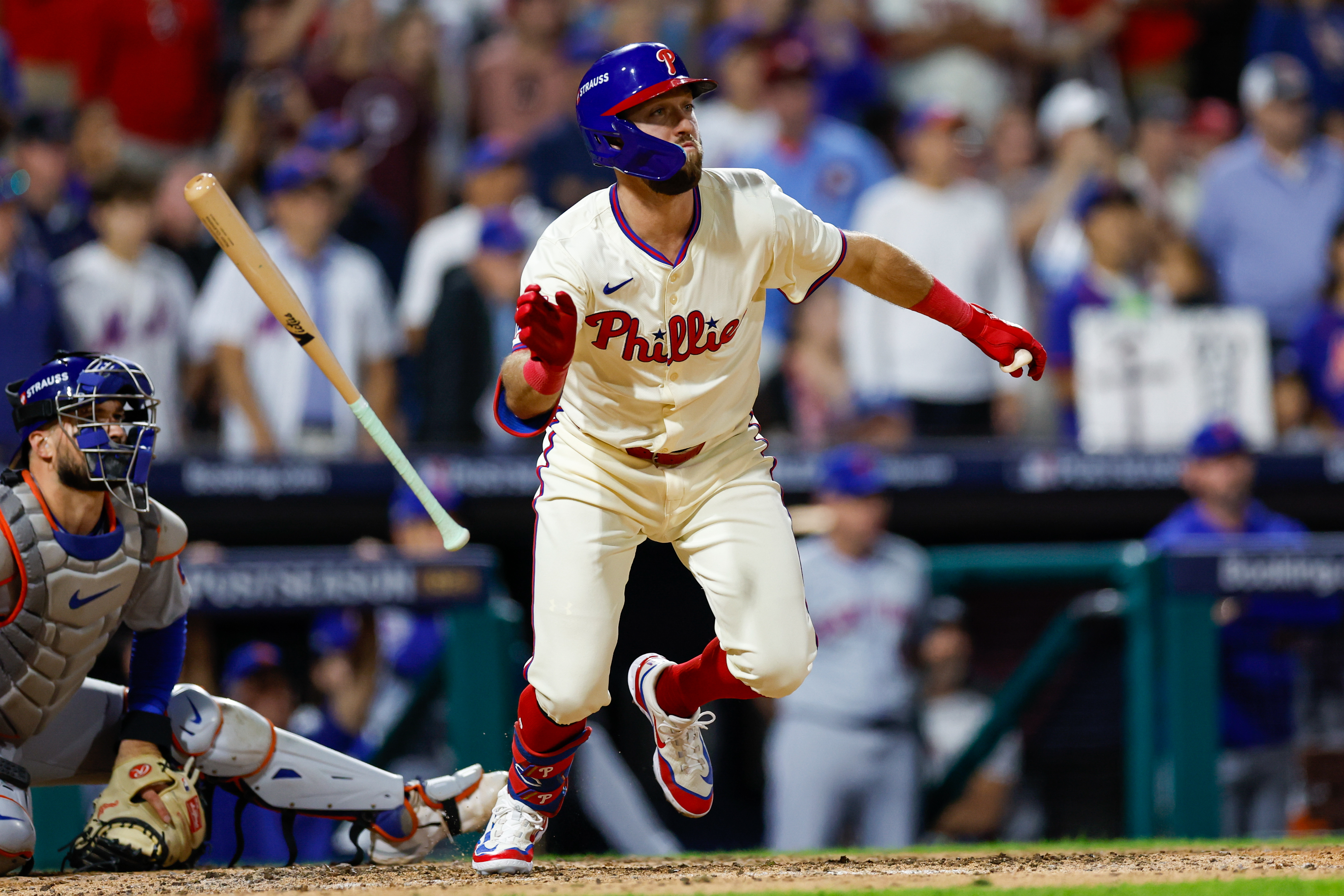 Roger Clemens witnesses son Kody Clemens' first playoff hit, RBI with the  Phillies in NLDS