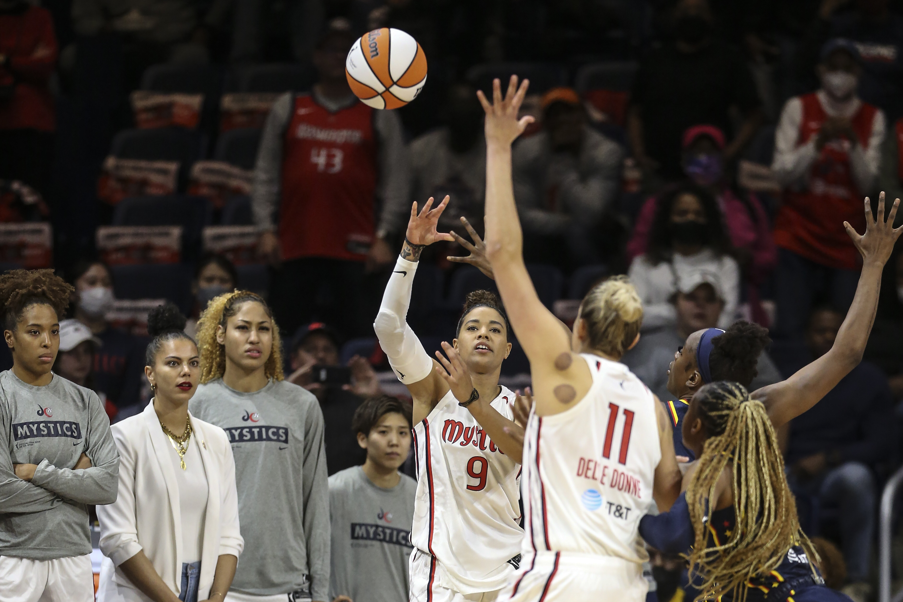Women's Final Four: Dawn Staley, Geno Auriemma, Cheryl Reeve keep Philly in  basketball spotlight