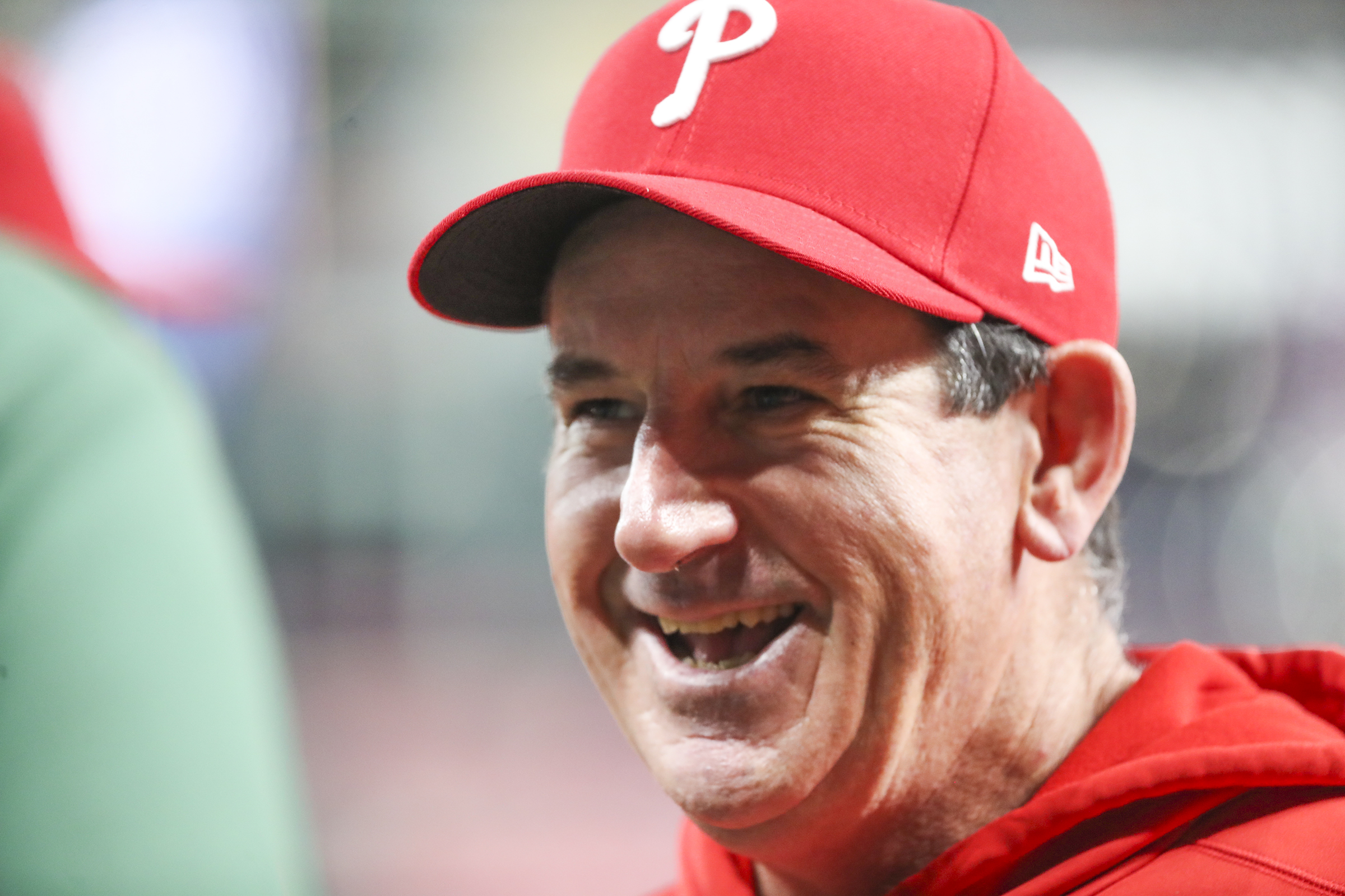 Phillies remove interim tag, reward Rob Thomson with extension to