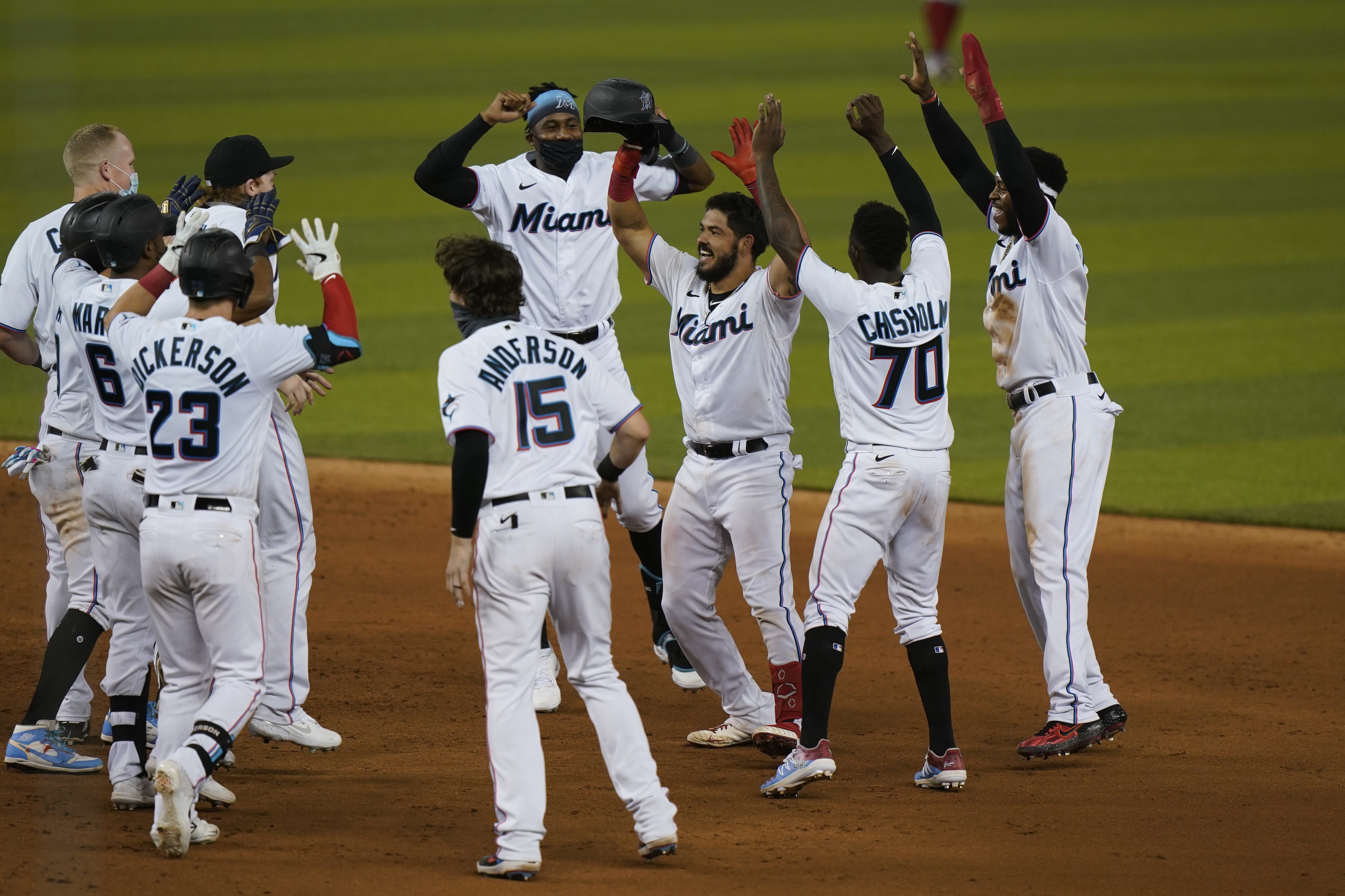 Phillies start seven-game series with 7-6 loss to Marlins