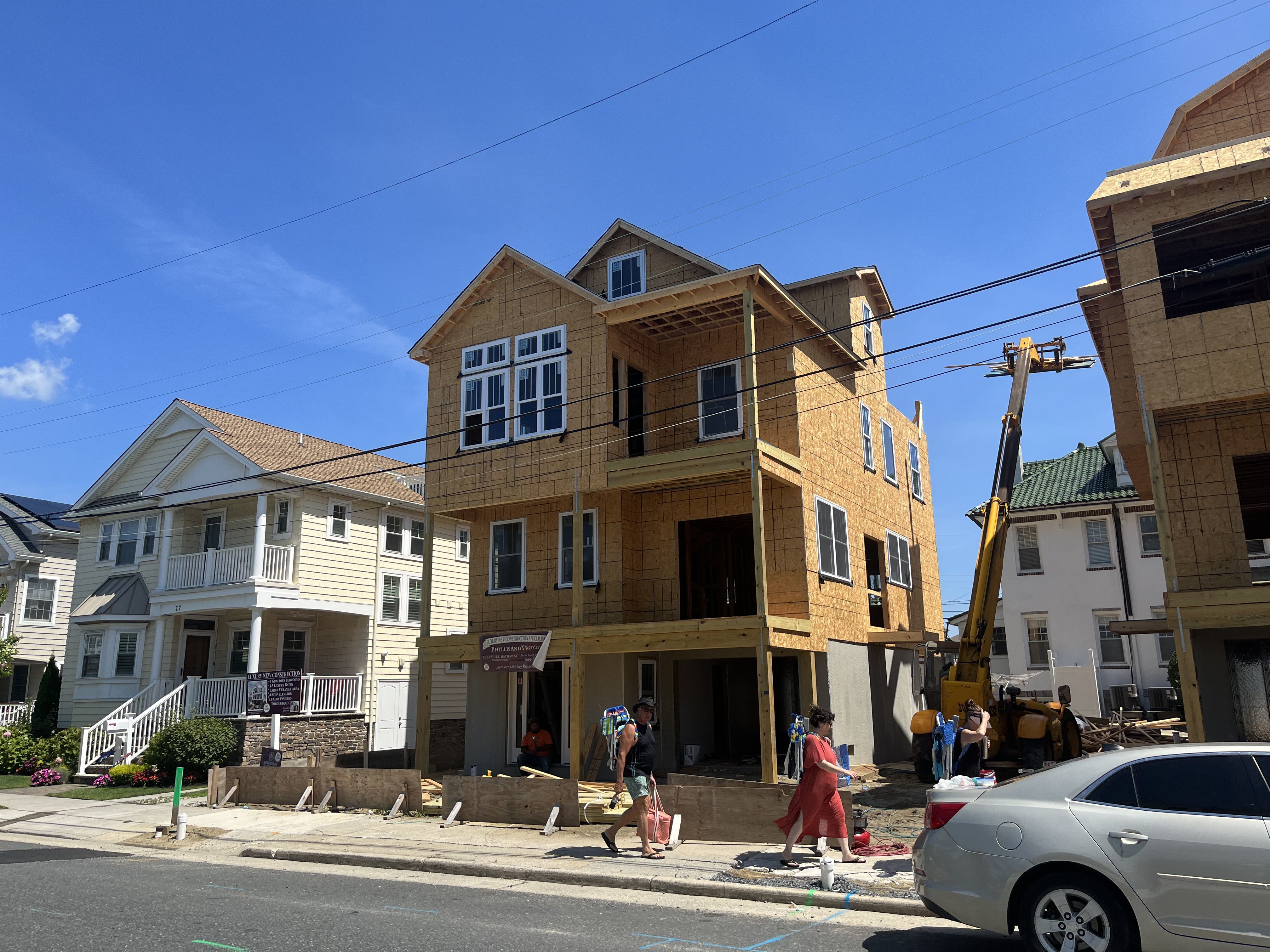 Yard Space - Jersey City, NJ Homes for Sale