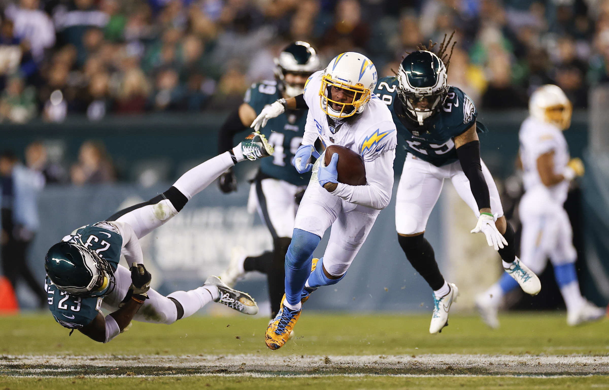 Highlight: Eagles stop Chargers' 98-yard opening drive with epic