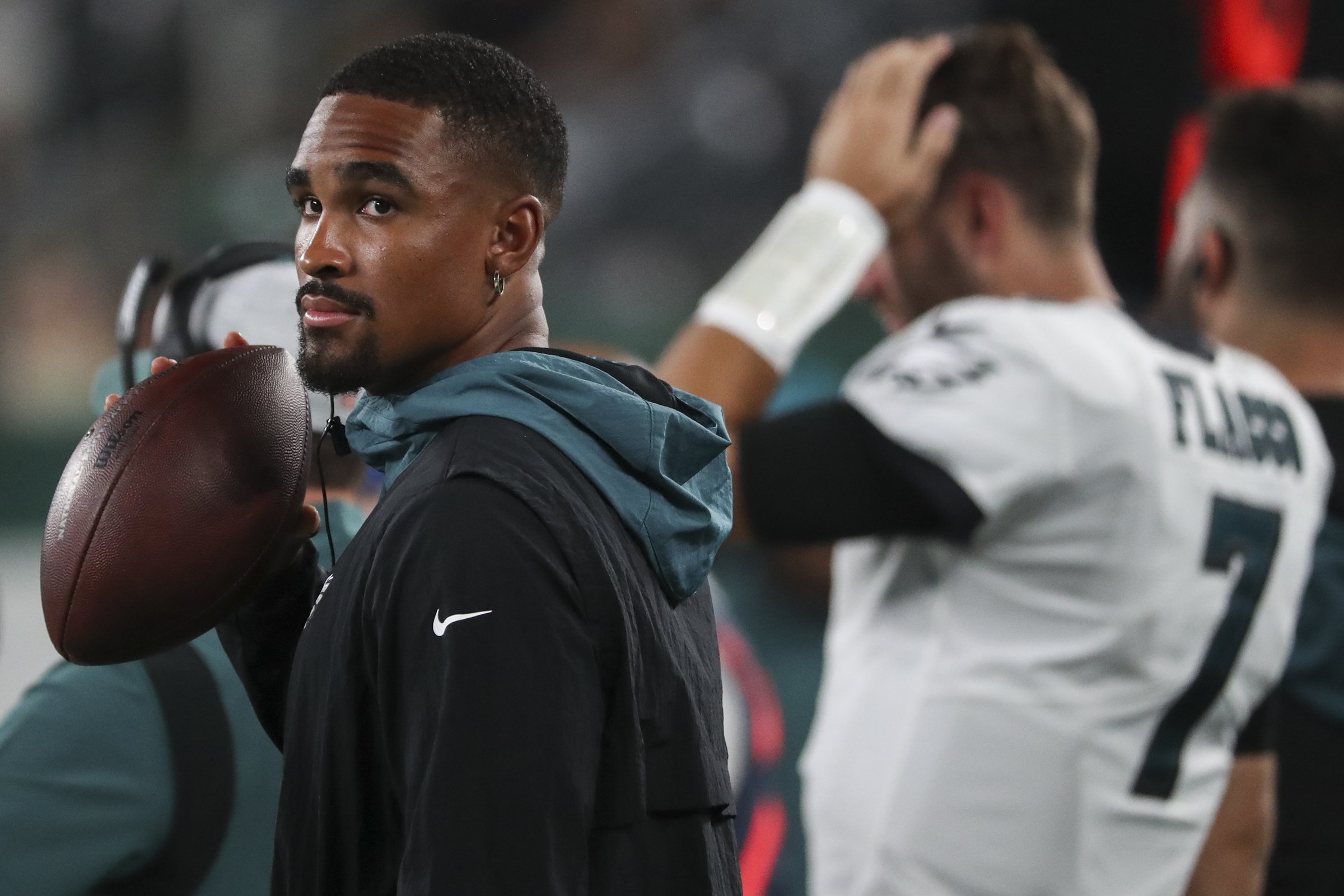 Eagles' Jalen Hurts has earned starting QB job; top 3 wide receivers set