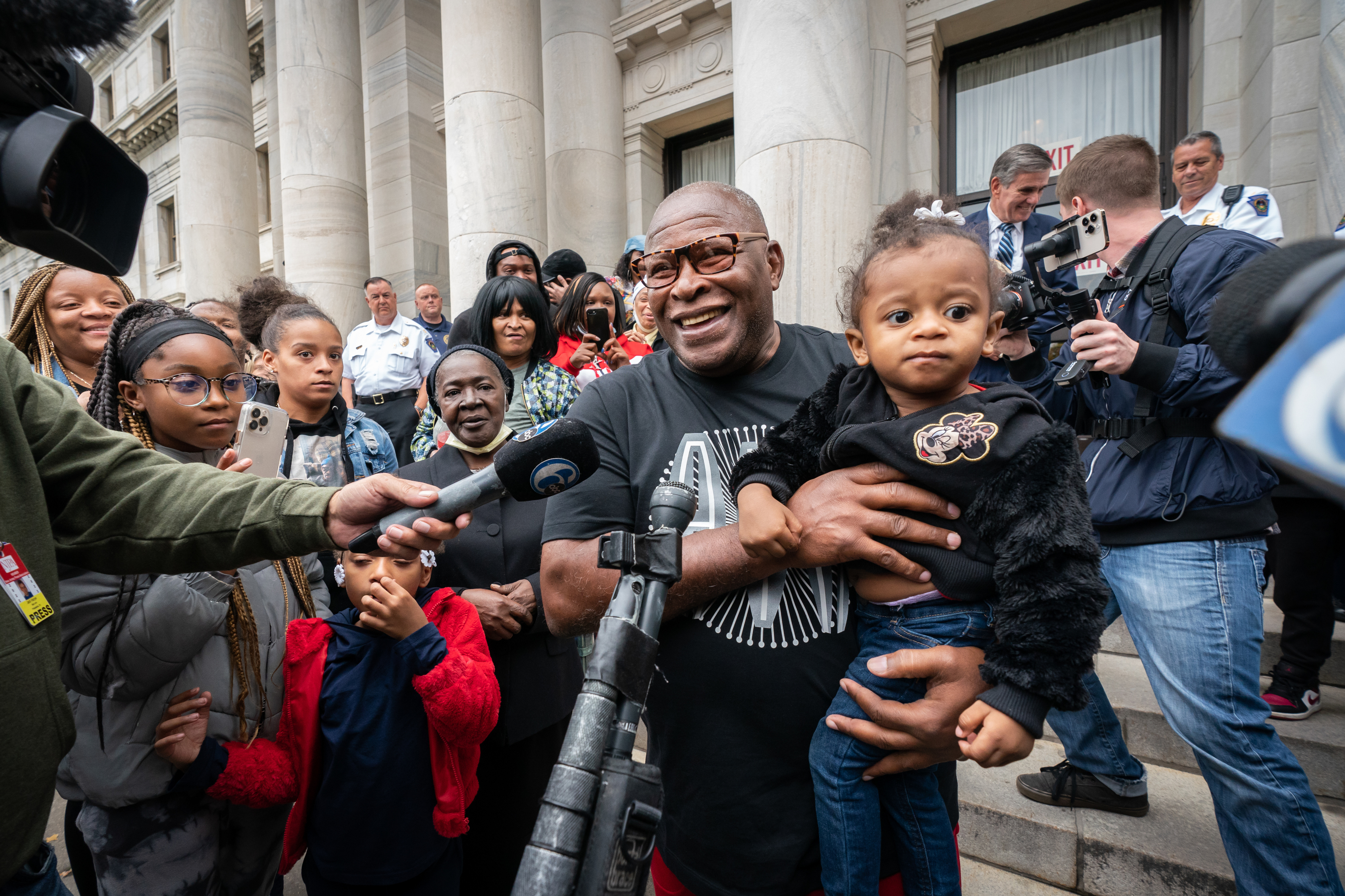 After four decades in prison for a murder he says he didn’t commit, a ...