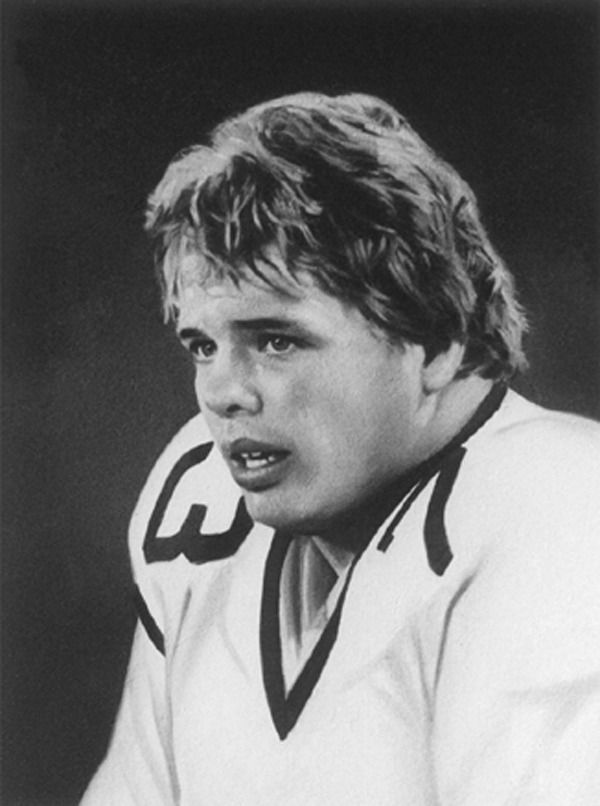 Joe Klecko, pride of Chester and Temple, named to Pro Football