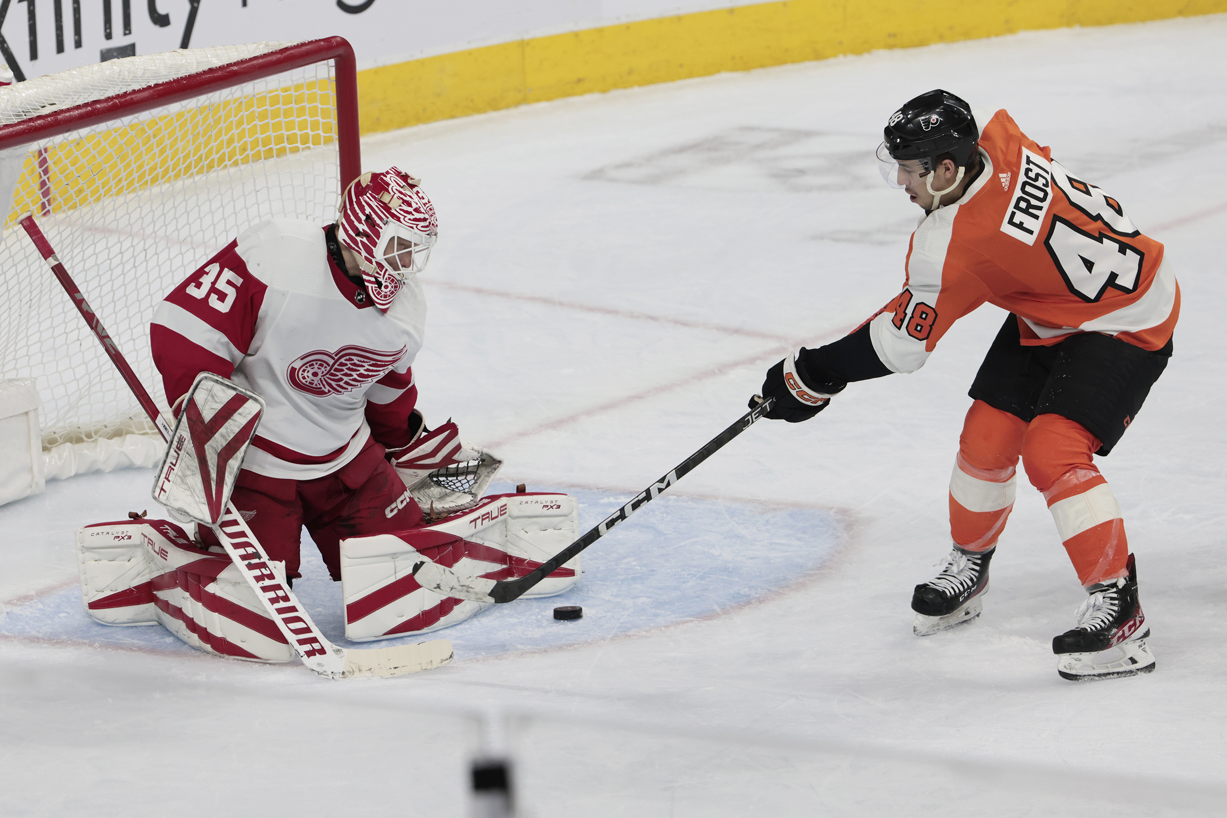 Deslauriers, Cates lead Flyers past Red Wings 3-1 - The San Diego  Union-Tribune