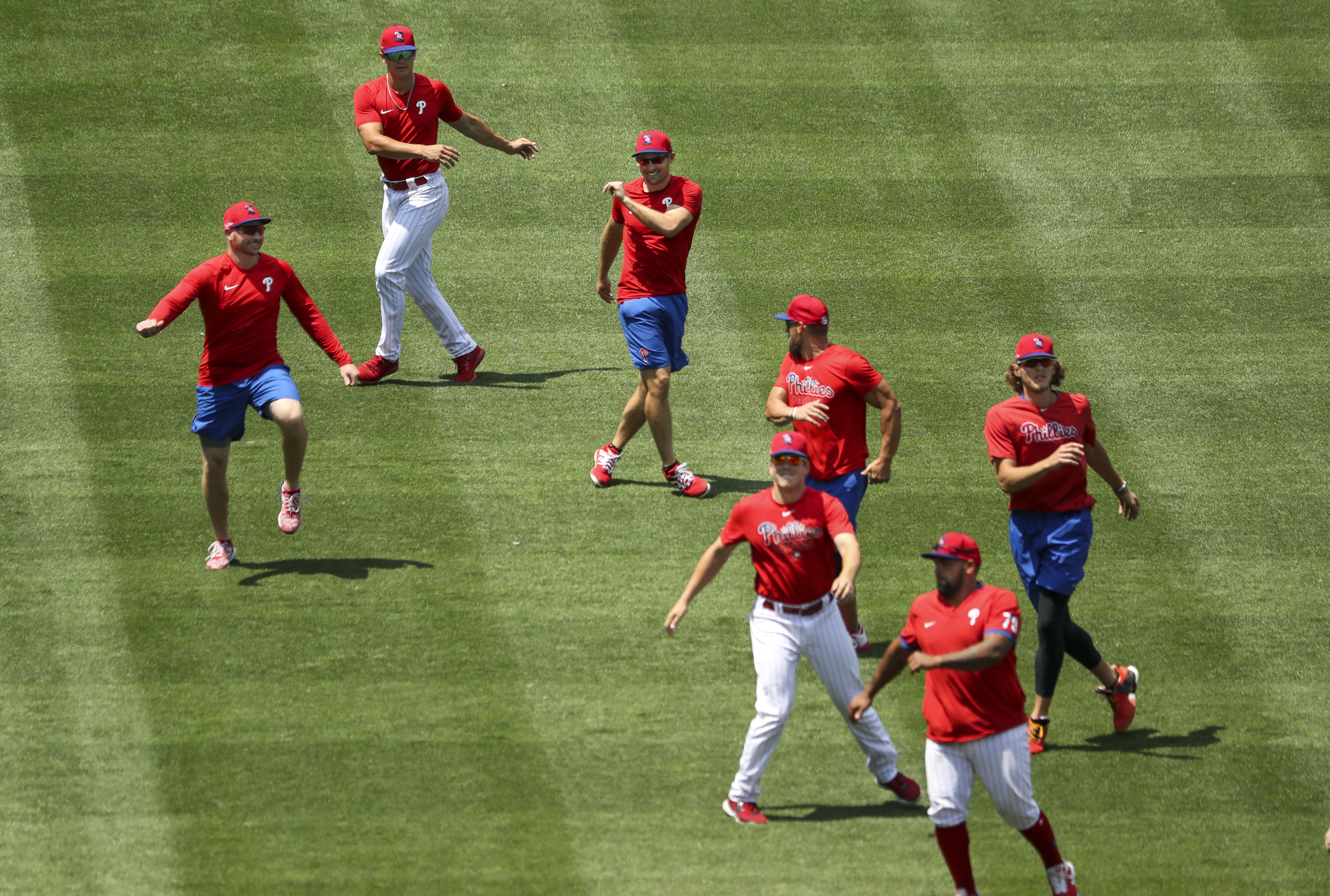 Phillies' Scott Kingery finally in camp after chilling battle with