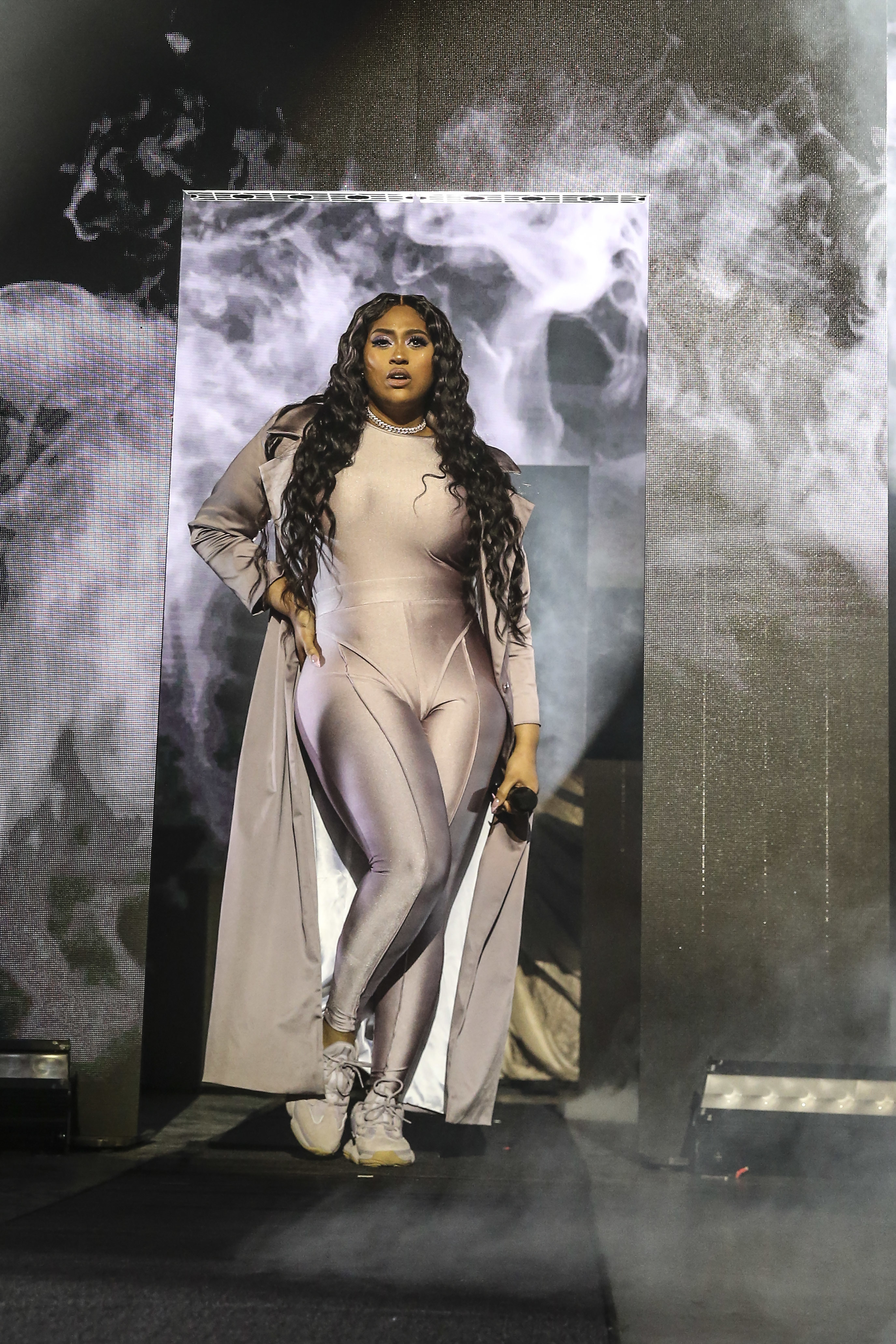 Jazmine Sullivan's Blue Pantsuit Gave Us Life! Here's How You Can Get The  Look