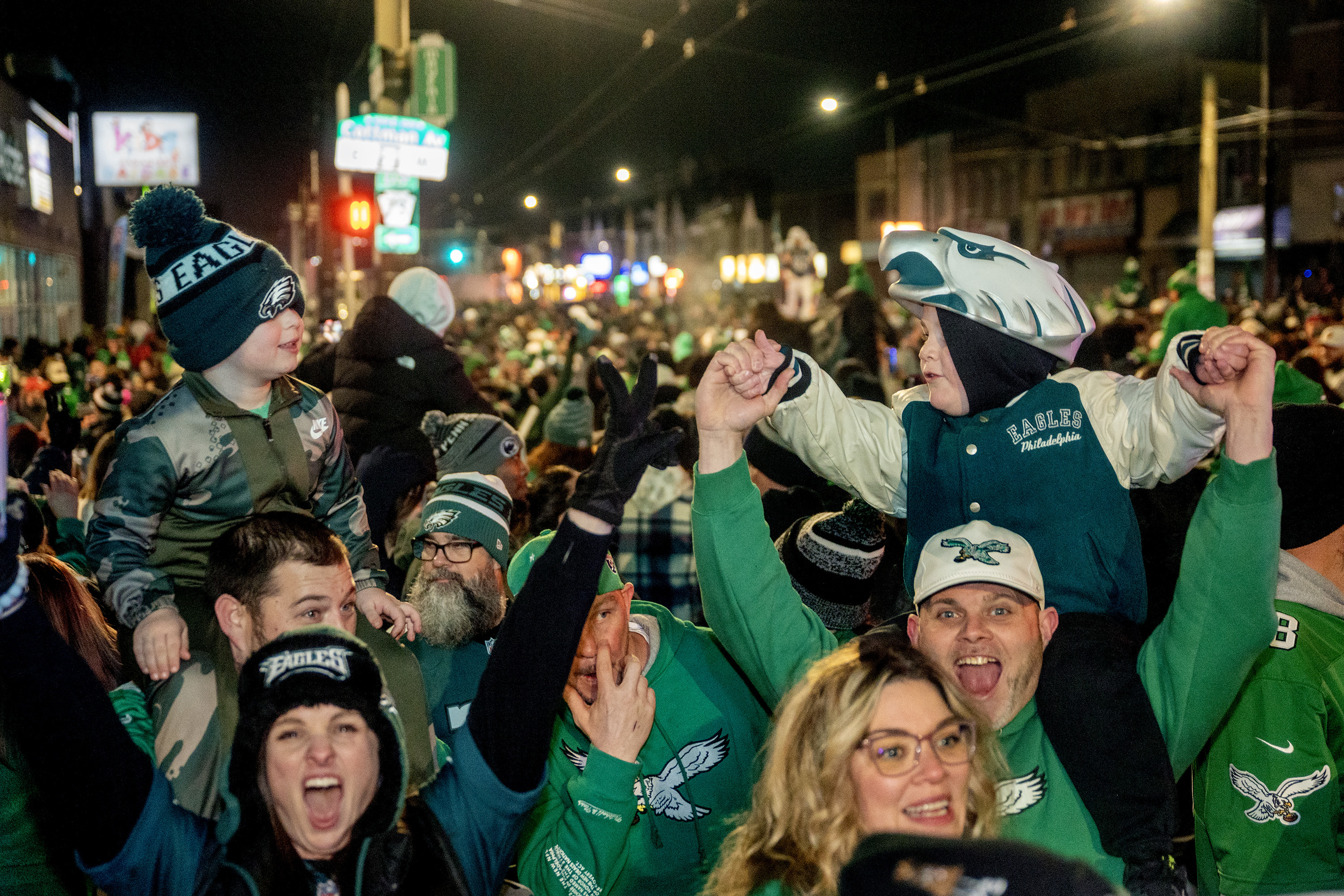 Eagles fans celebrate making Super Bowl with NFC win over Commanders