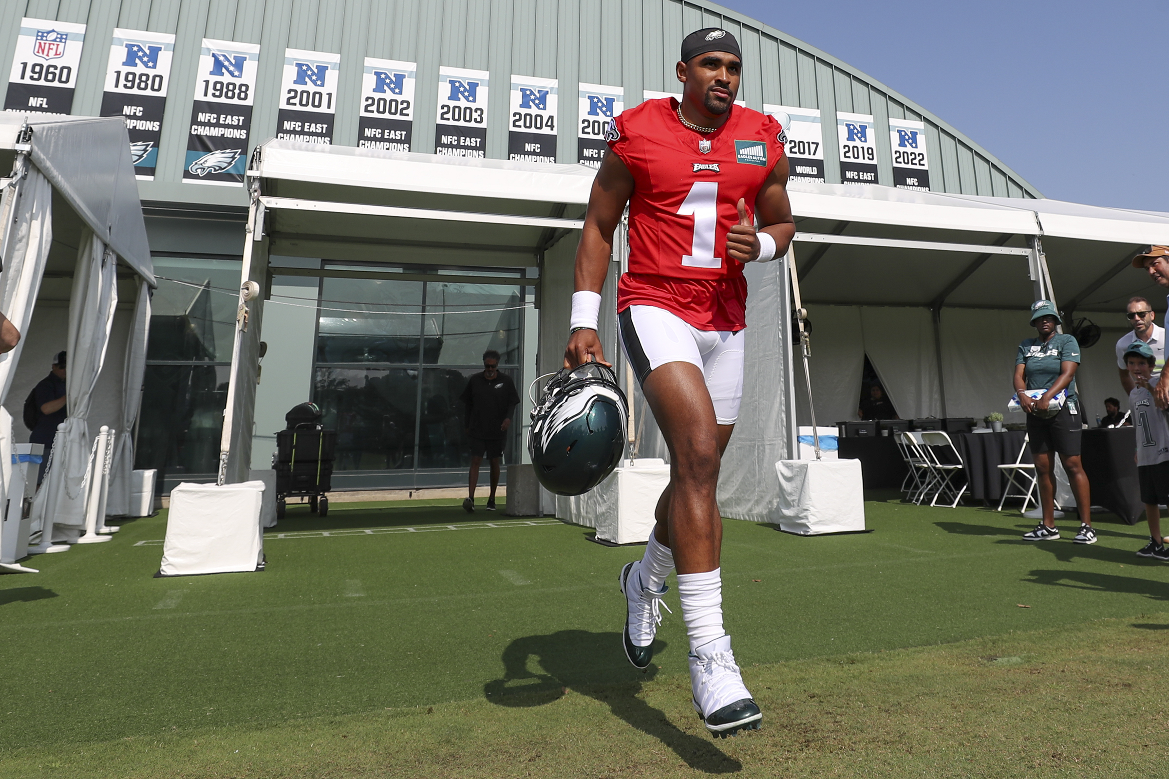 Eagles training camp: 70 photos from day one at the NovaCare Complex