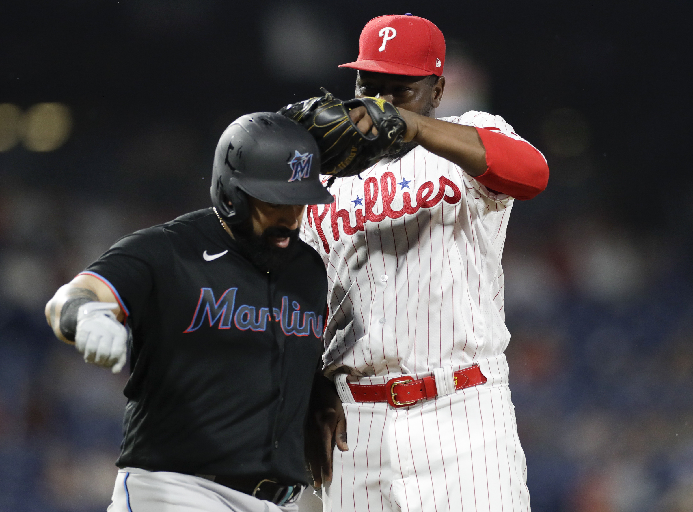 Realmuto powers Phils over Marlins to finish suspended game – The