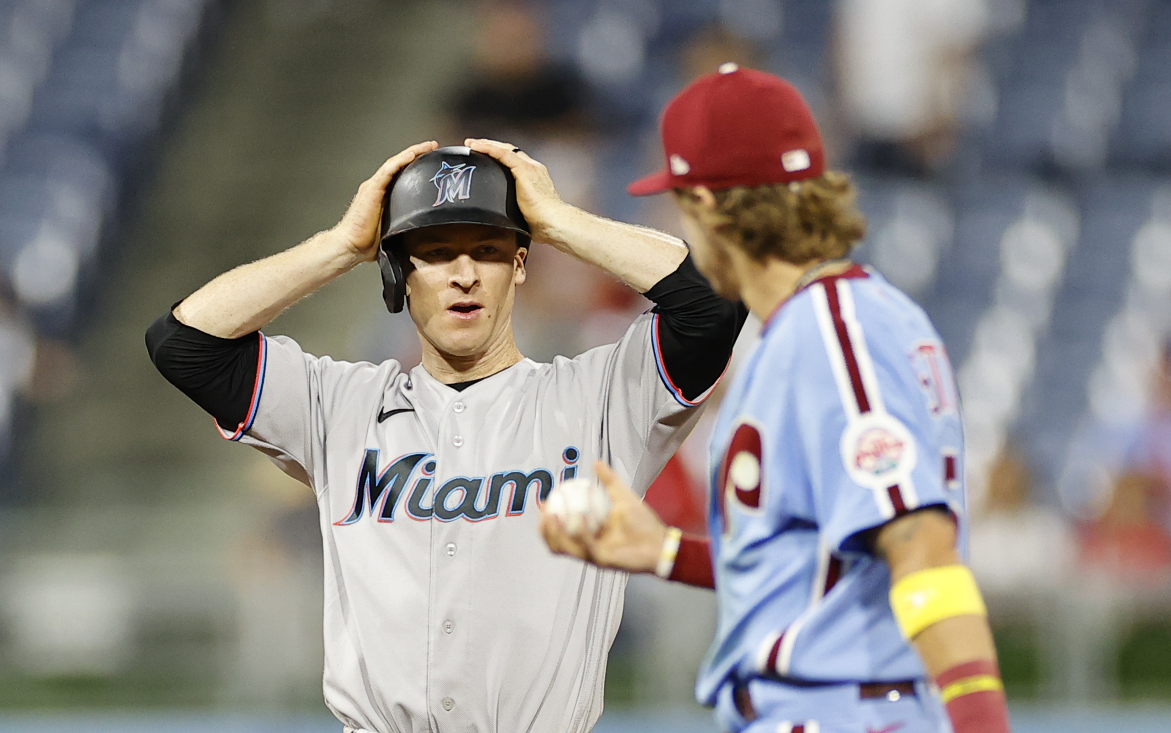 Phillies let one get away as David Robertson blows save in 6-5 loss to  Marlins