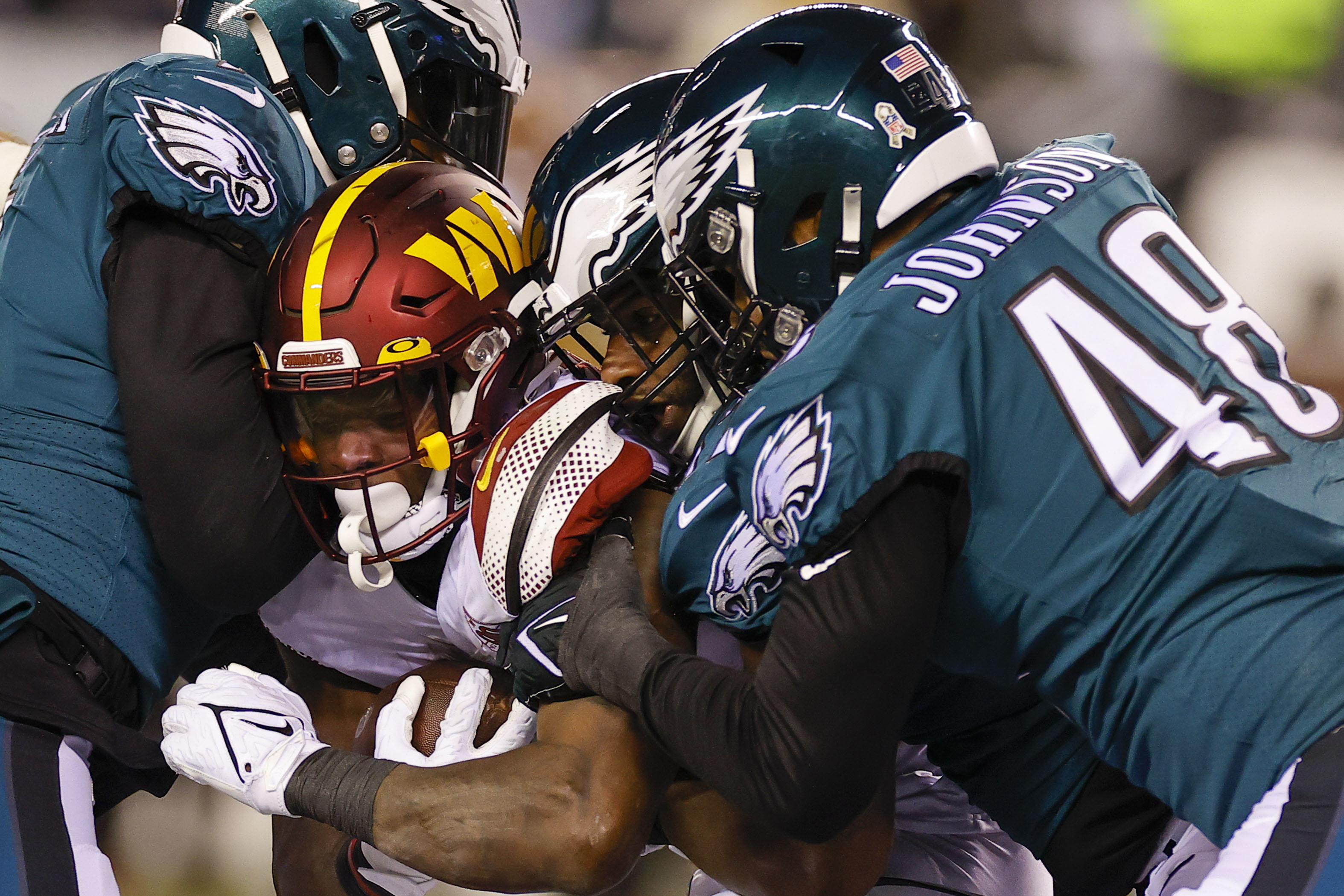 Commanders hand Eagles first loss of season in 'MNF' stunner