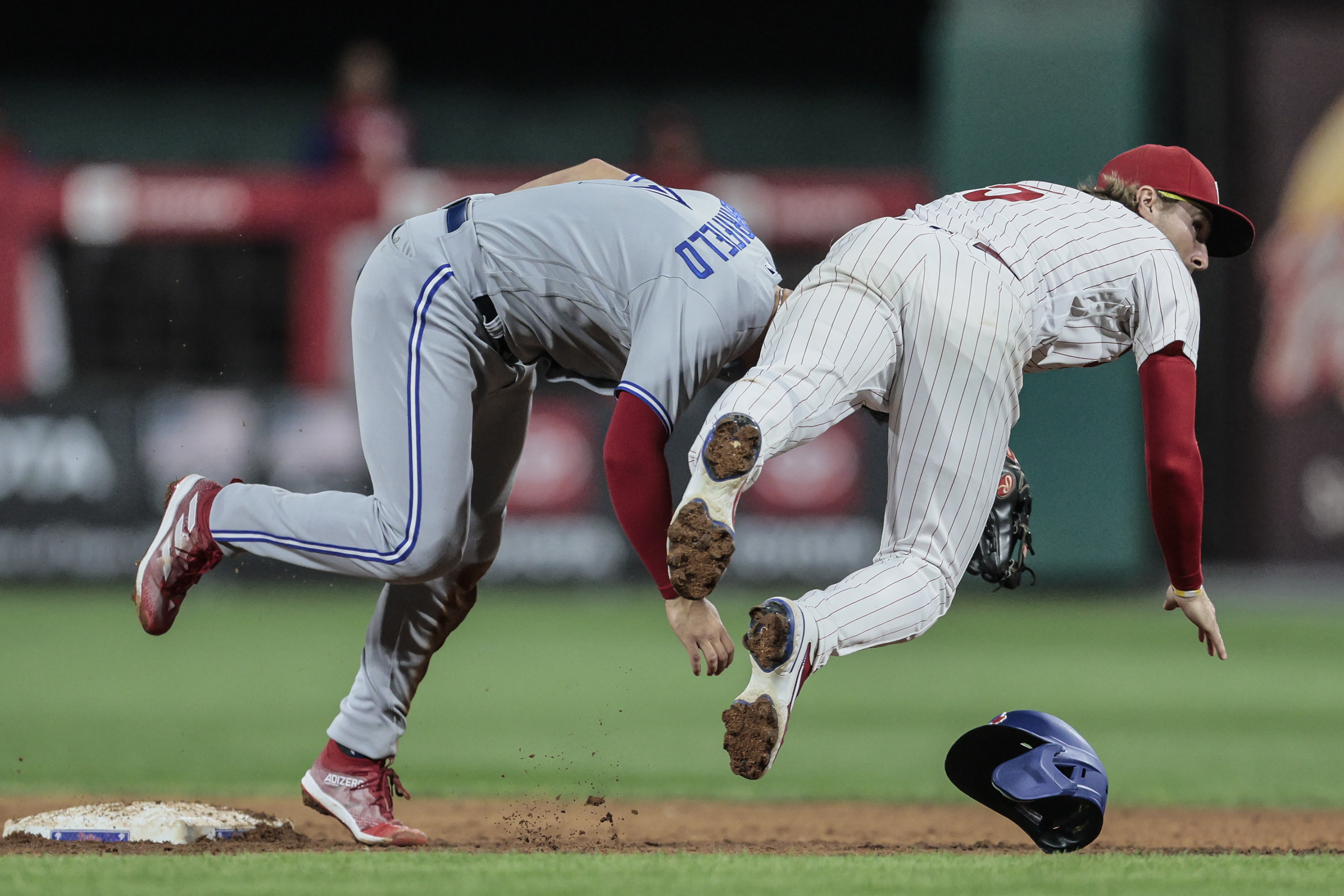 Phillies snap 5-game skid as Vierling's walk-off hit in 10th caps 5-for-5  night in 4-3 win over Toronto