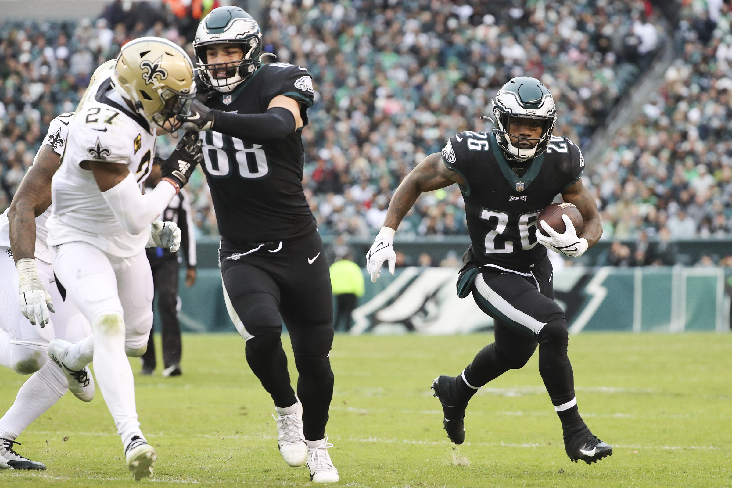 Eagles-Saints analysis: Jalen Hurts, running game shine vs. NFL's top rush  defense in first home win